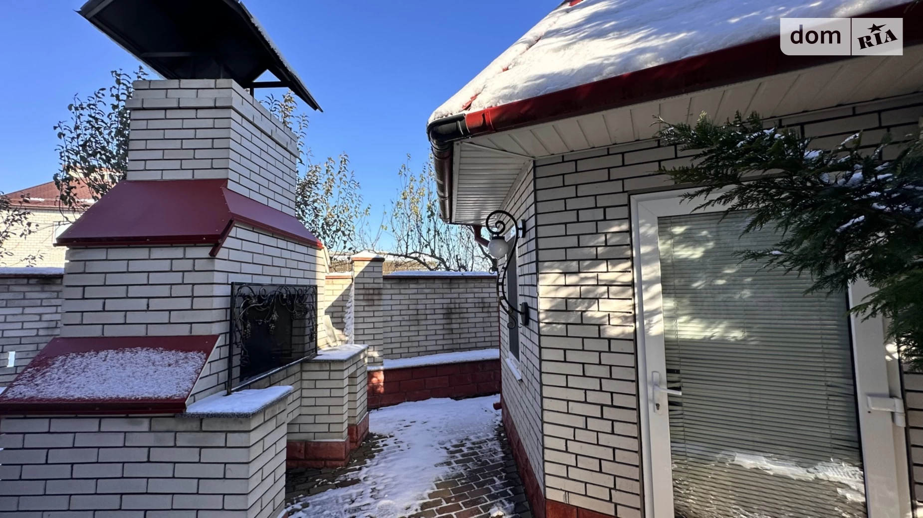 Продается дом на 2 этажа 300 кв. м с бассейном, цена: 250000 $ - фото 5