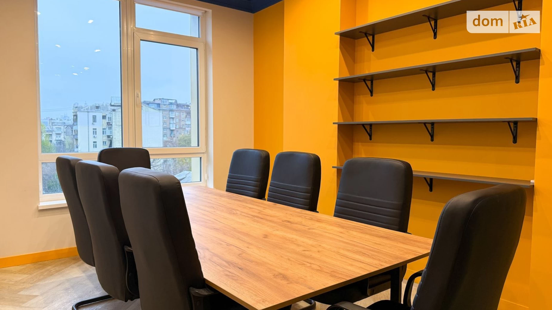Сдается в аренду офис 80 кв. м в бизнес-центре, цена: 2200 $ - фото 2