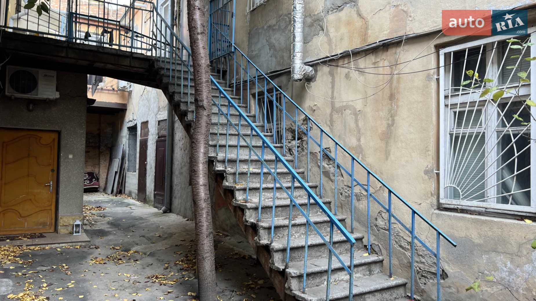 Продается объект сферы услуг 1100 кв. м в 2-этажном здании, цена: 1950000 $ - фото 3