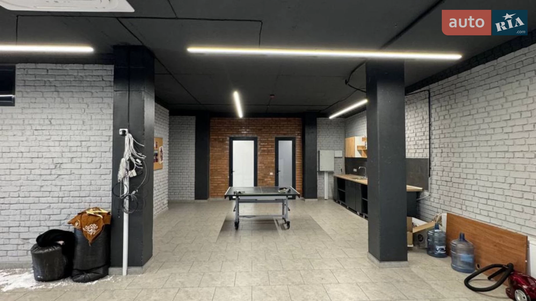 Продается офис 350 кв. м в бизнес-центре, цена: 360000 $ - фото 3