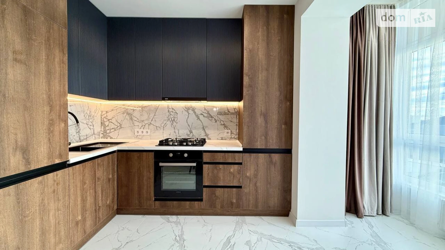 Продається 1-кімнатна квартира 41 кв. м у Івано-Франківську, вул. Височана Семена, 18 - фото 2