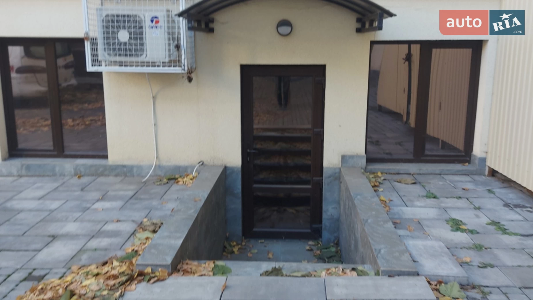 Сдается в аренду офис 41 кв. м в бизнес-центре, цена: 600 $ - фото 2