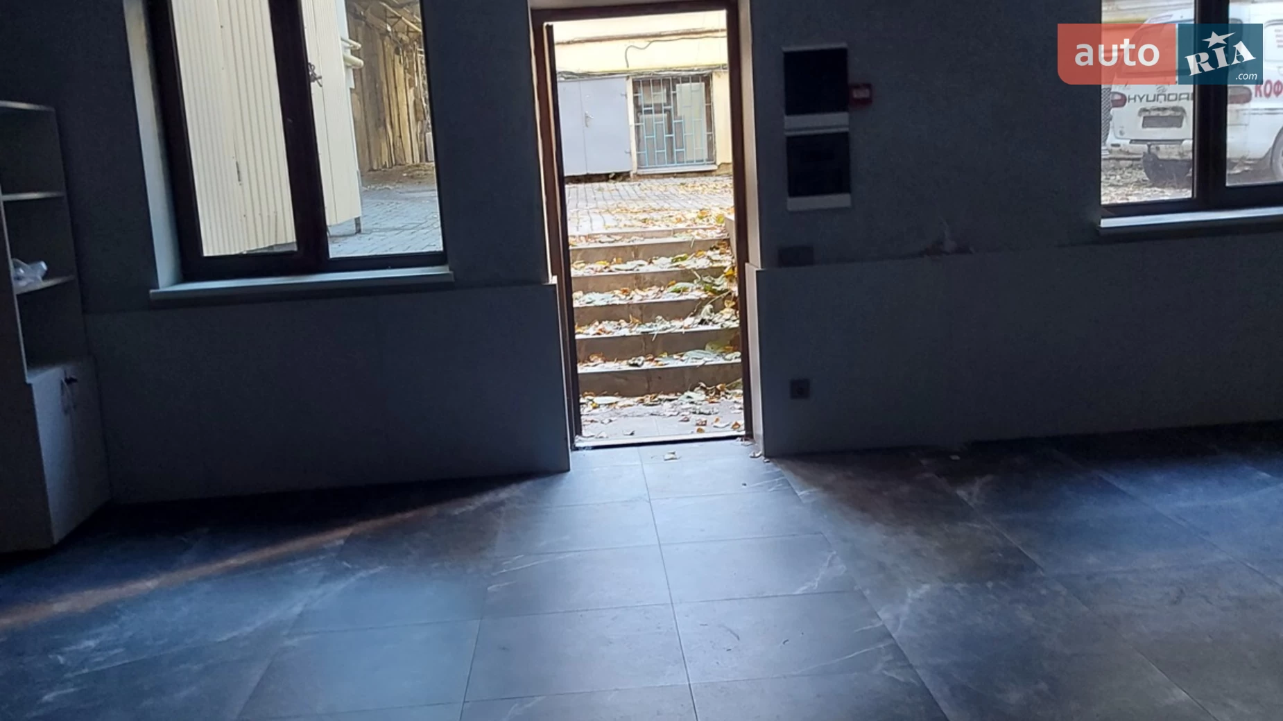 Сдается в аренду офис 41 кв. м в бизнес-центре, цена: 600 $ - фото 5