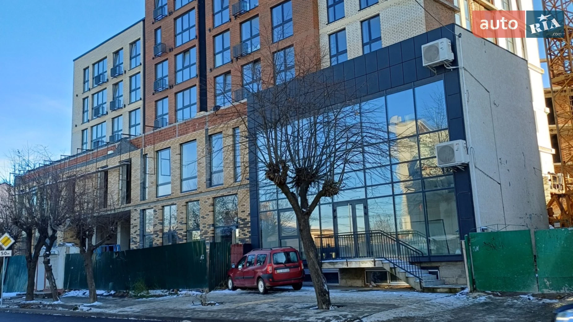 Продається 3-кімнатна квартира 67 кв. м у Чернівцях - фото 2