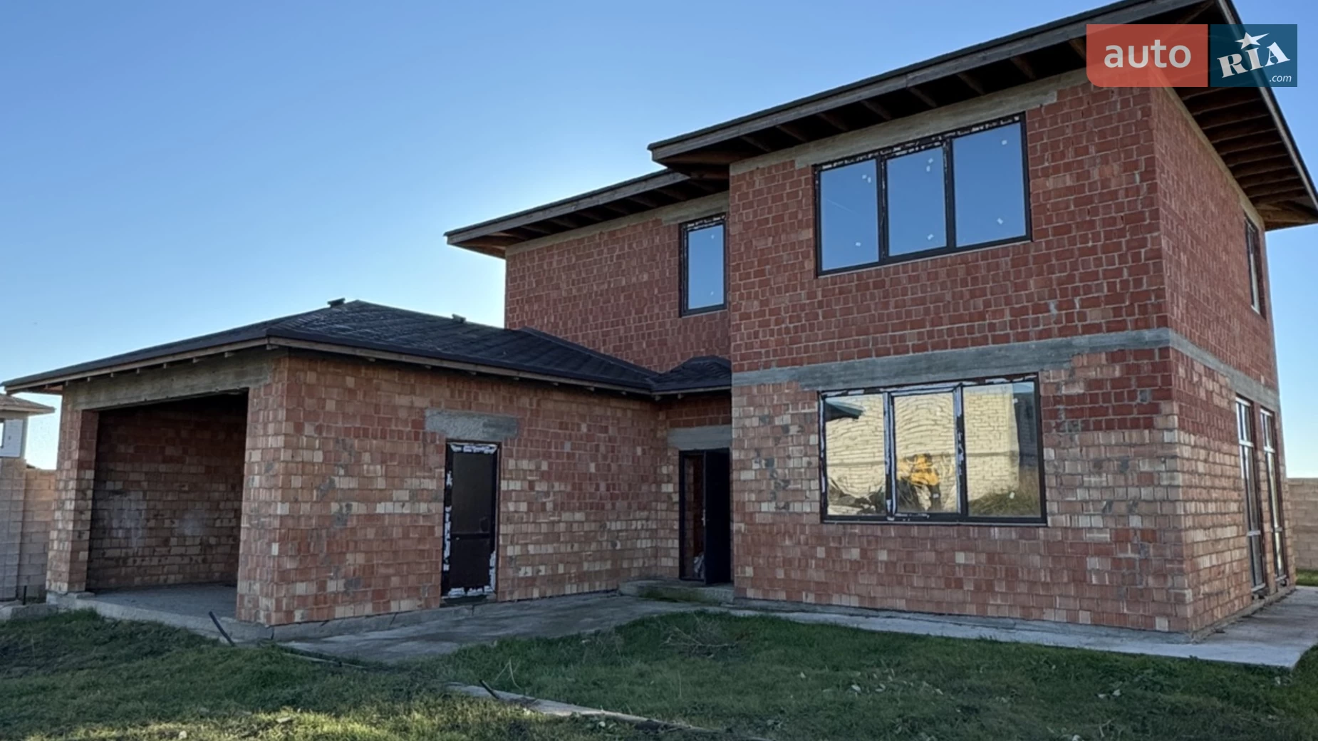 Продается дом на 2 этажа 156 кв. м с террасой, цена: 130000 $ - фото 4