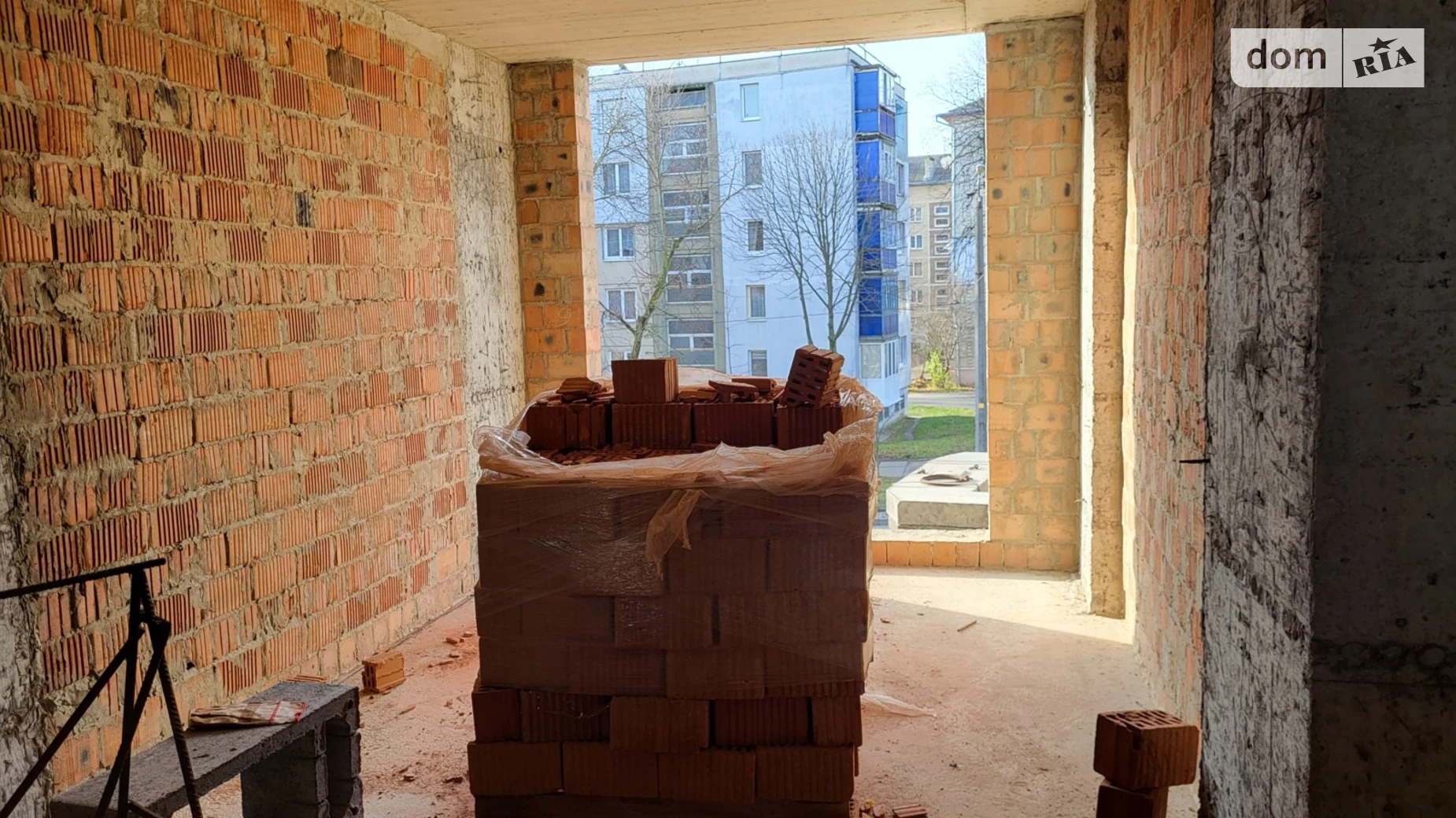 Продается 1-комнатная квартира 39 кв. м в Ивано-Франковске, ул. Целевича Юлиана, 28 - фото 2