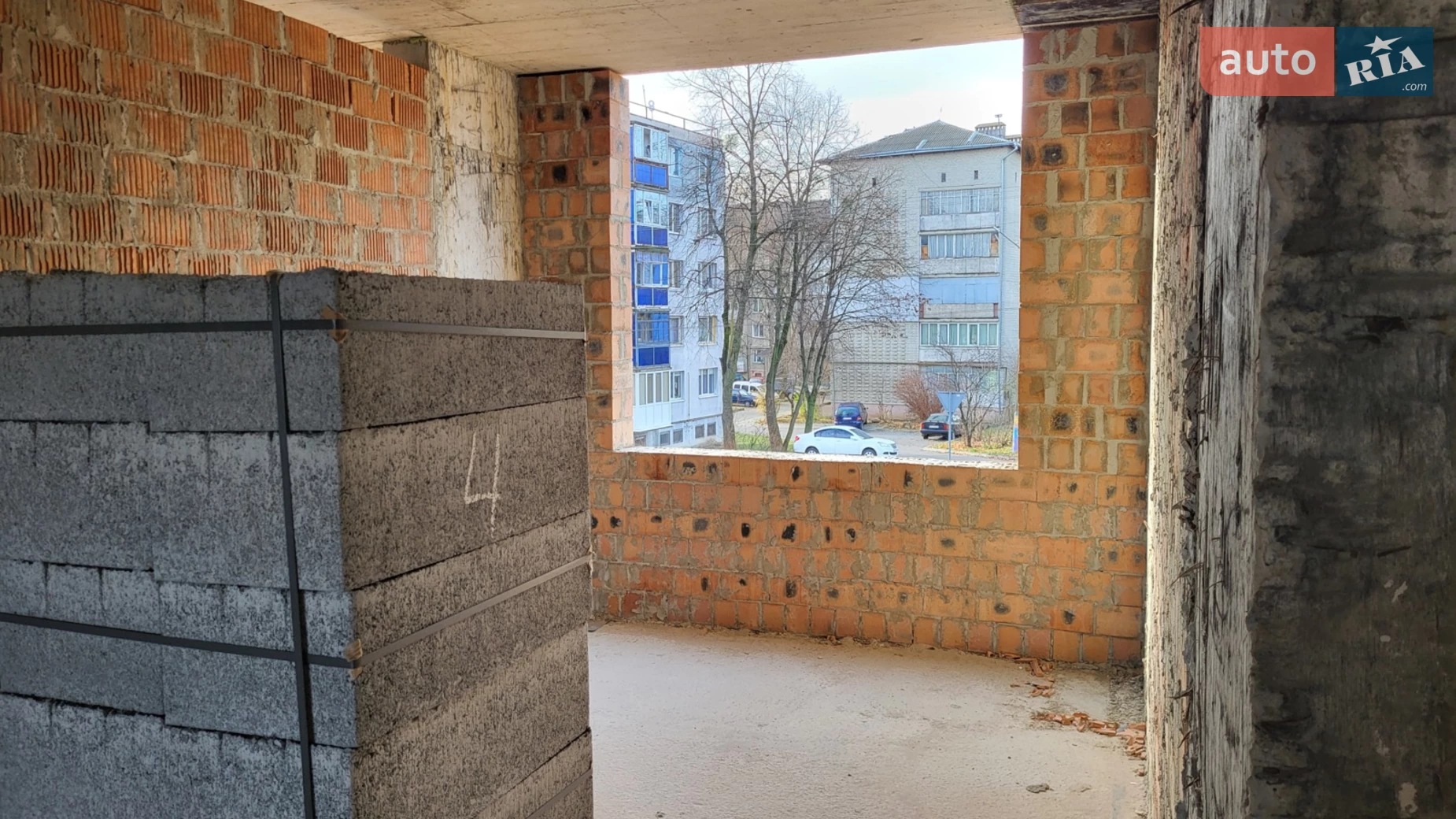 Продается 2-комнатная квартира 53 кв. м в Ивано-Франковске, ул. Целевича Юлиана, 28 - фото 2