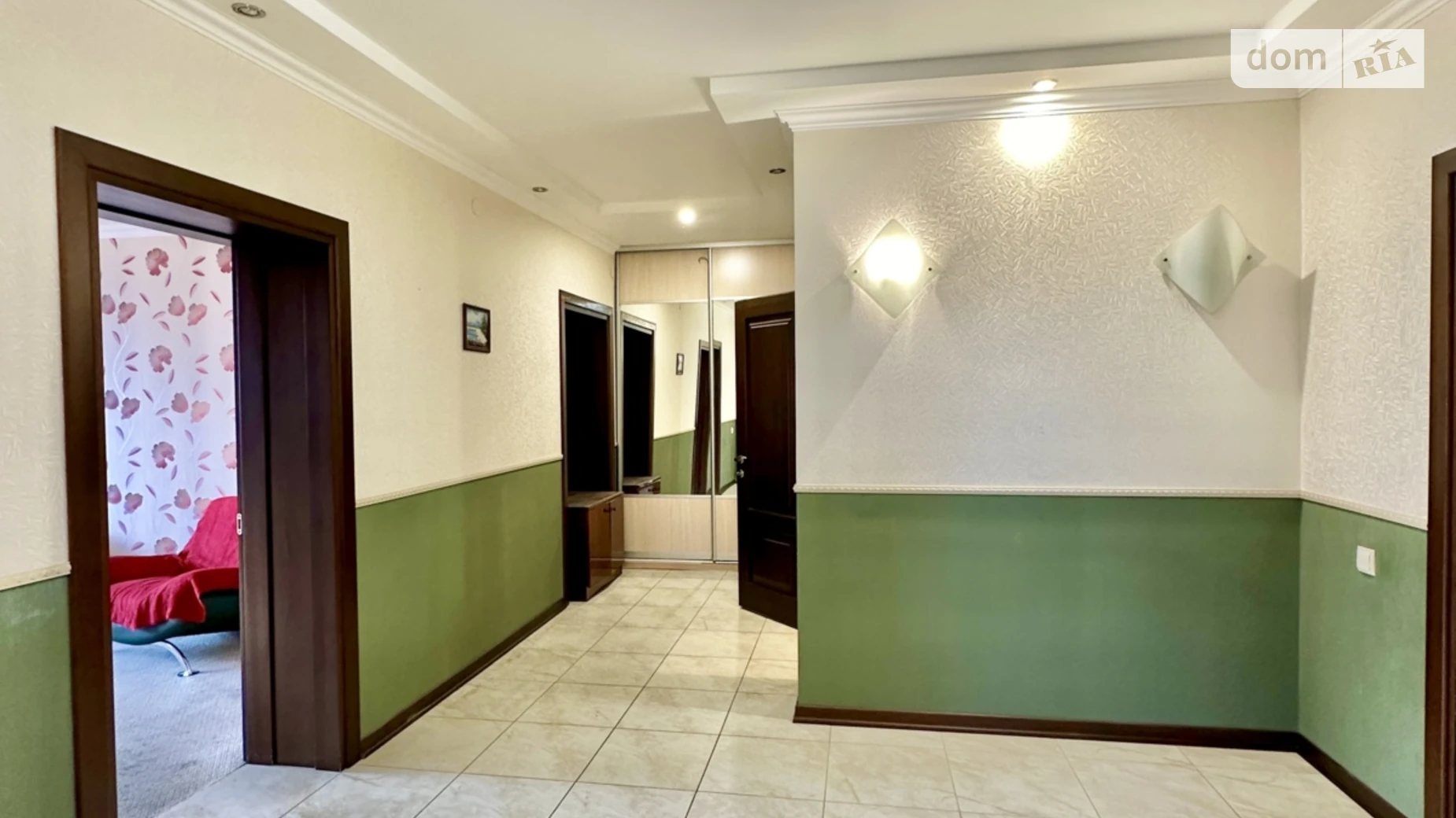 Продается дом на 2 этажа 405 кв. м с камином, цена: 164000 $ - фото 4