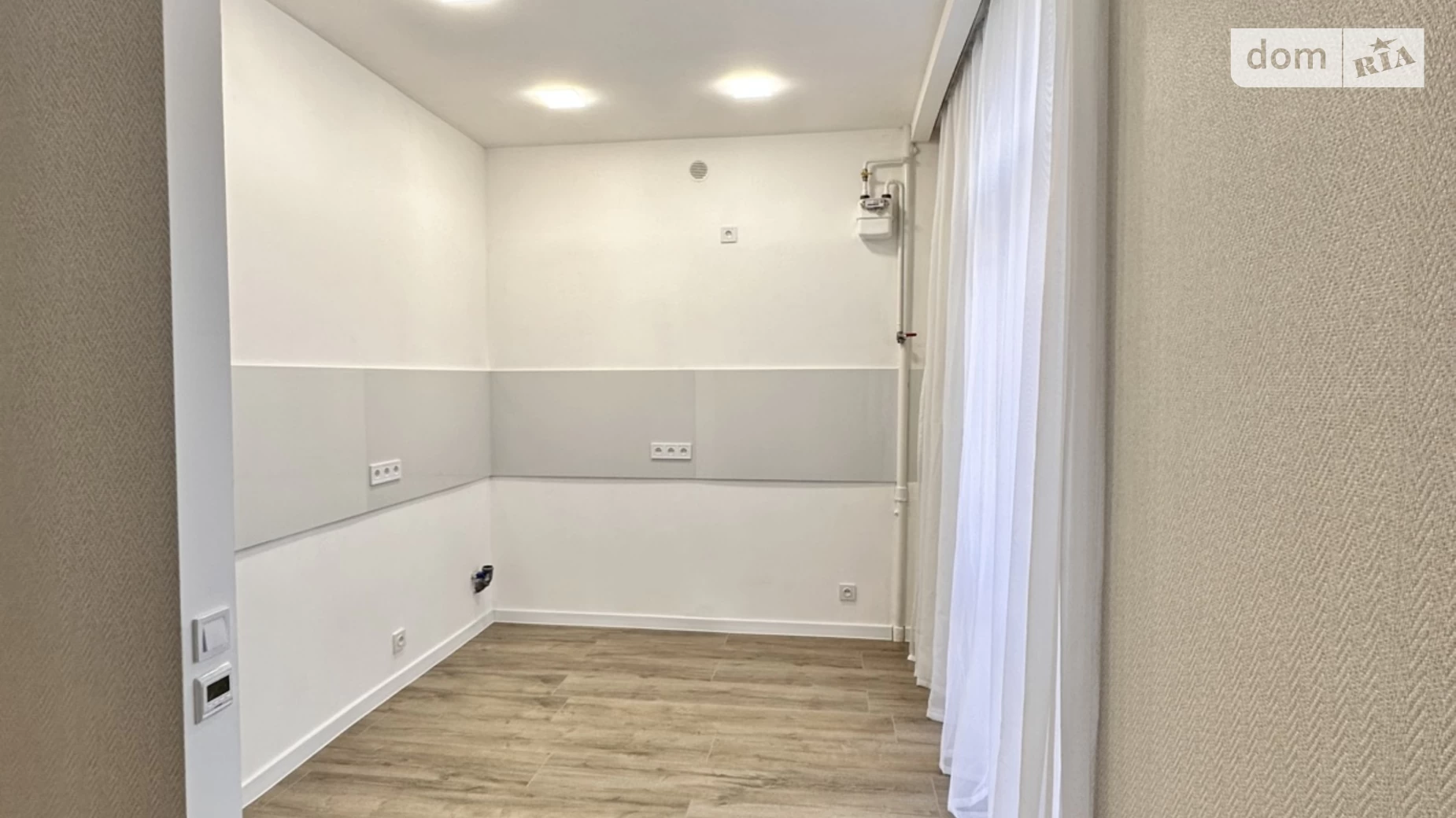 Продається 2-кімнатна квартира 56 кв. м у Кам'янському, цена: 32000 $ - фото 5