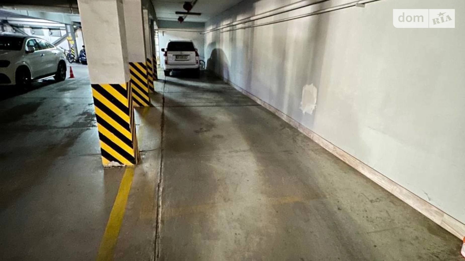 Продается подземный паркинг под легковое авто на 18 кв. м, цена: 17000 $ - фото 4