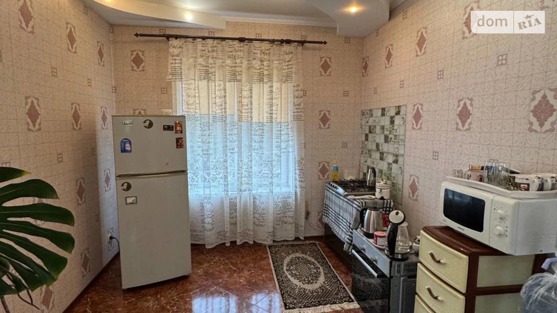 Продается дом на 2 этажа 200 кв. м с подвалом, цена: 98000 € - фото 4