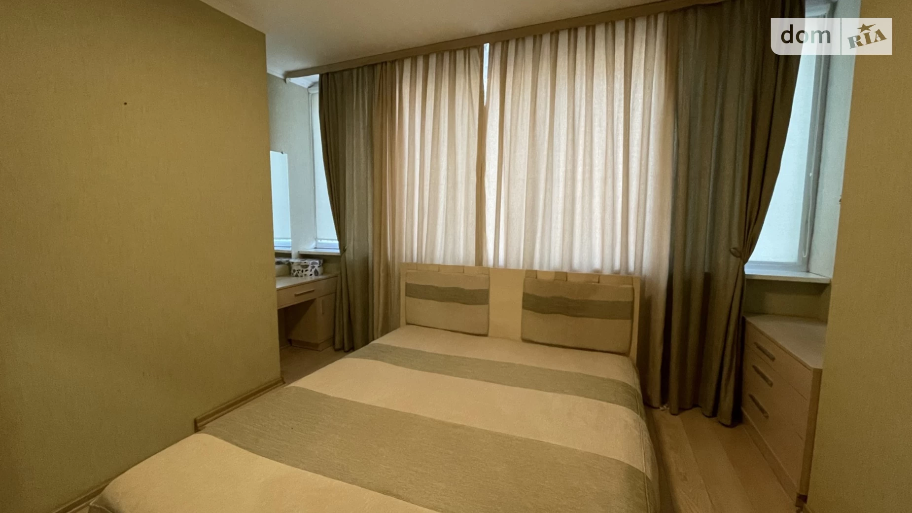 Продается 3-комнатная квартира 76 кв. м в Харькове, ул. Сухумская, 24 - фото 2