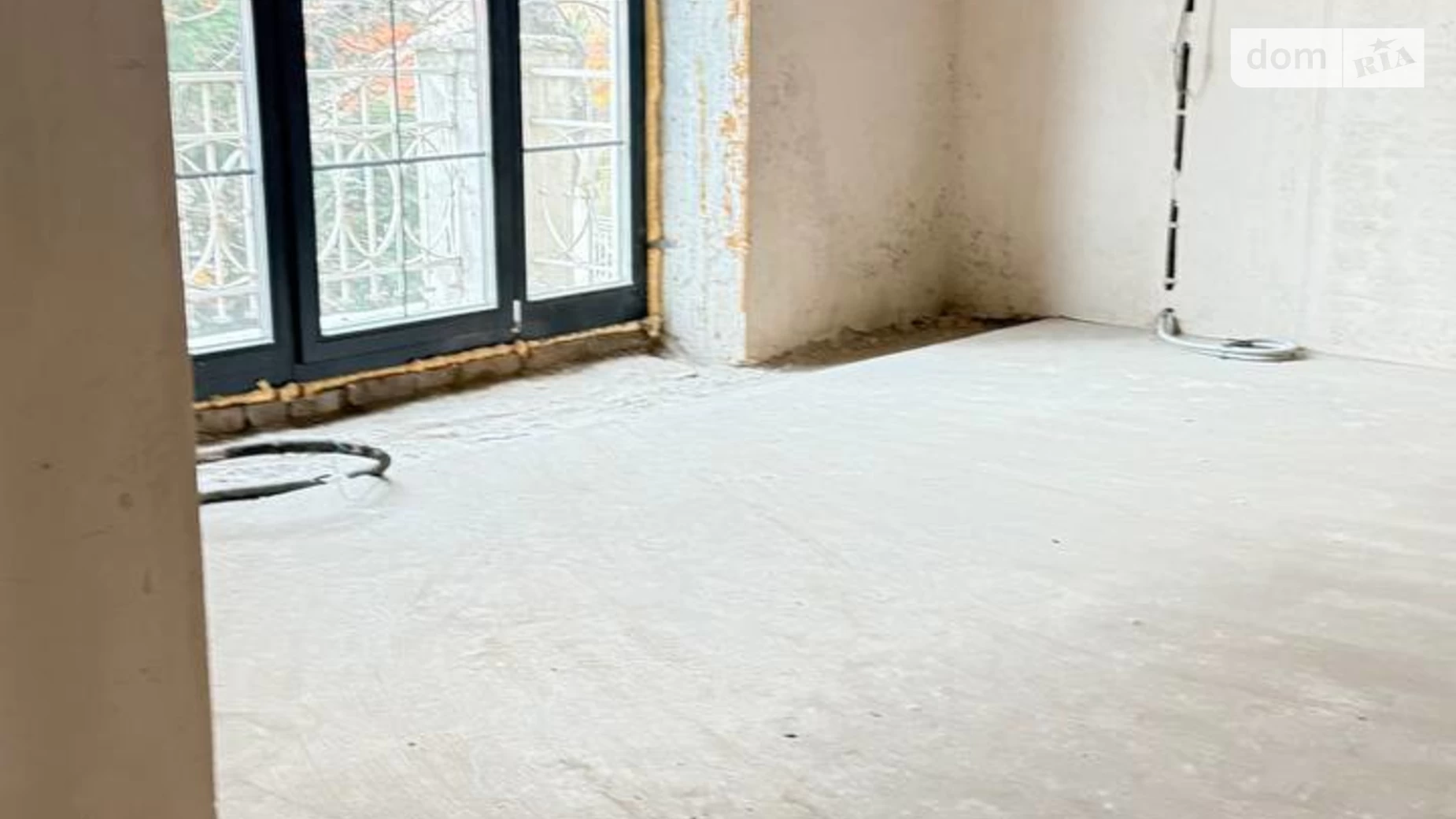 Продается дом на 3 этажа 750 кв. м с верандой, цена: 750000 $ - фото 5