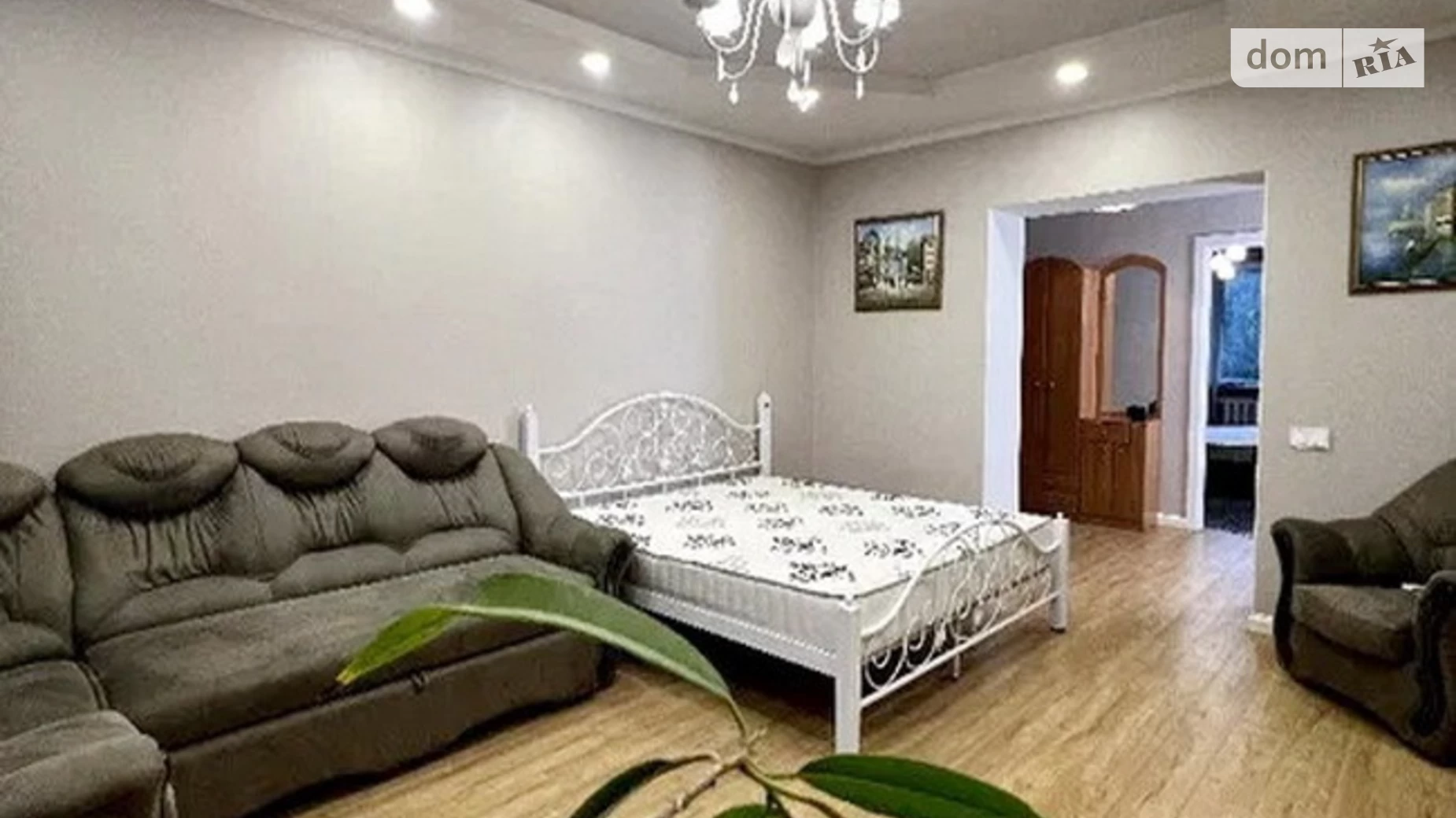 Продается 3-комнатная квартира 86.4 кв. м в Одессе, ул. Академическая, 1 - фото 2