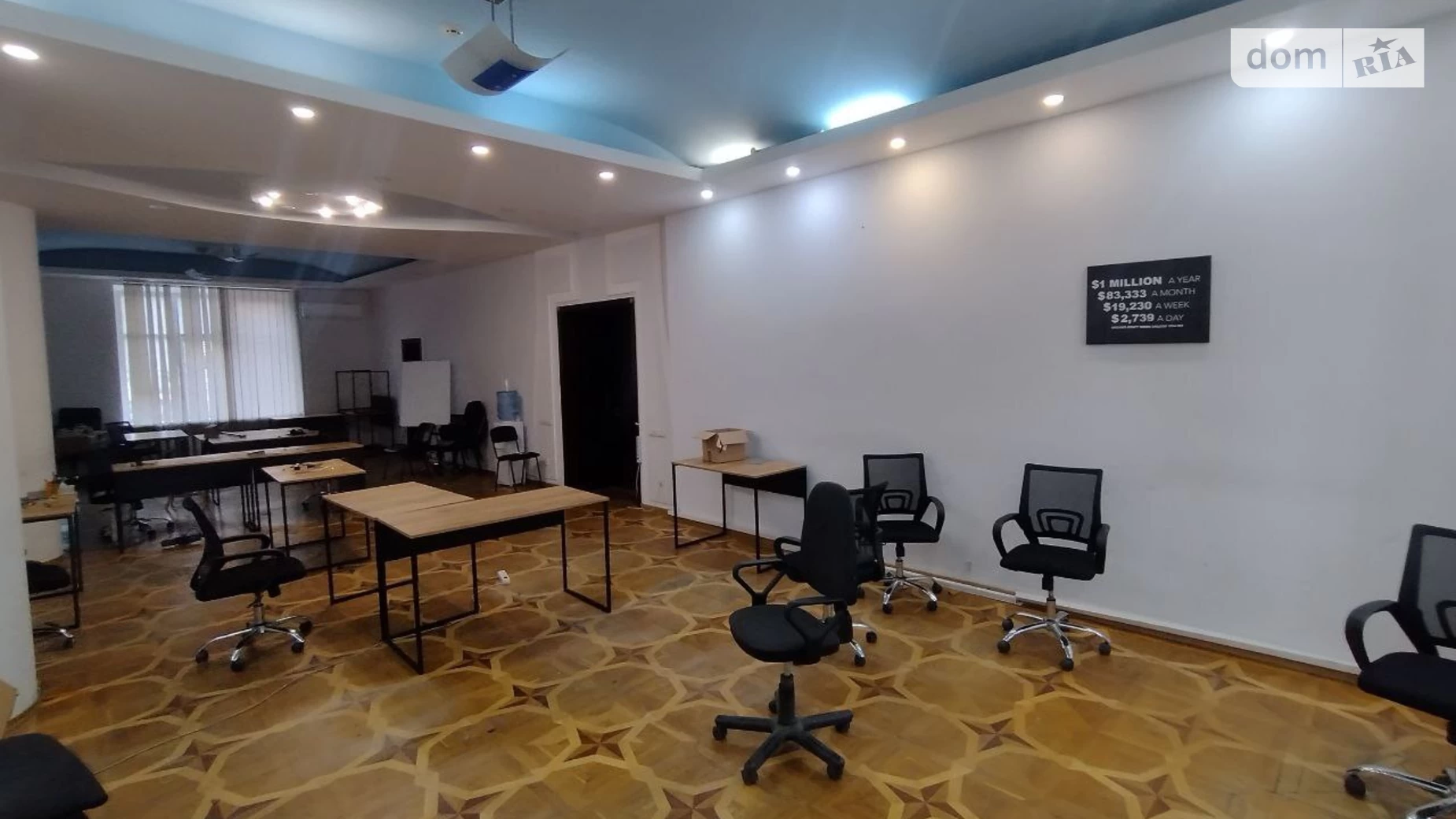 Сдается в аренду офис 269 кв. м в бизнес-центре, цена: 88770 грн - фото 2
