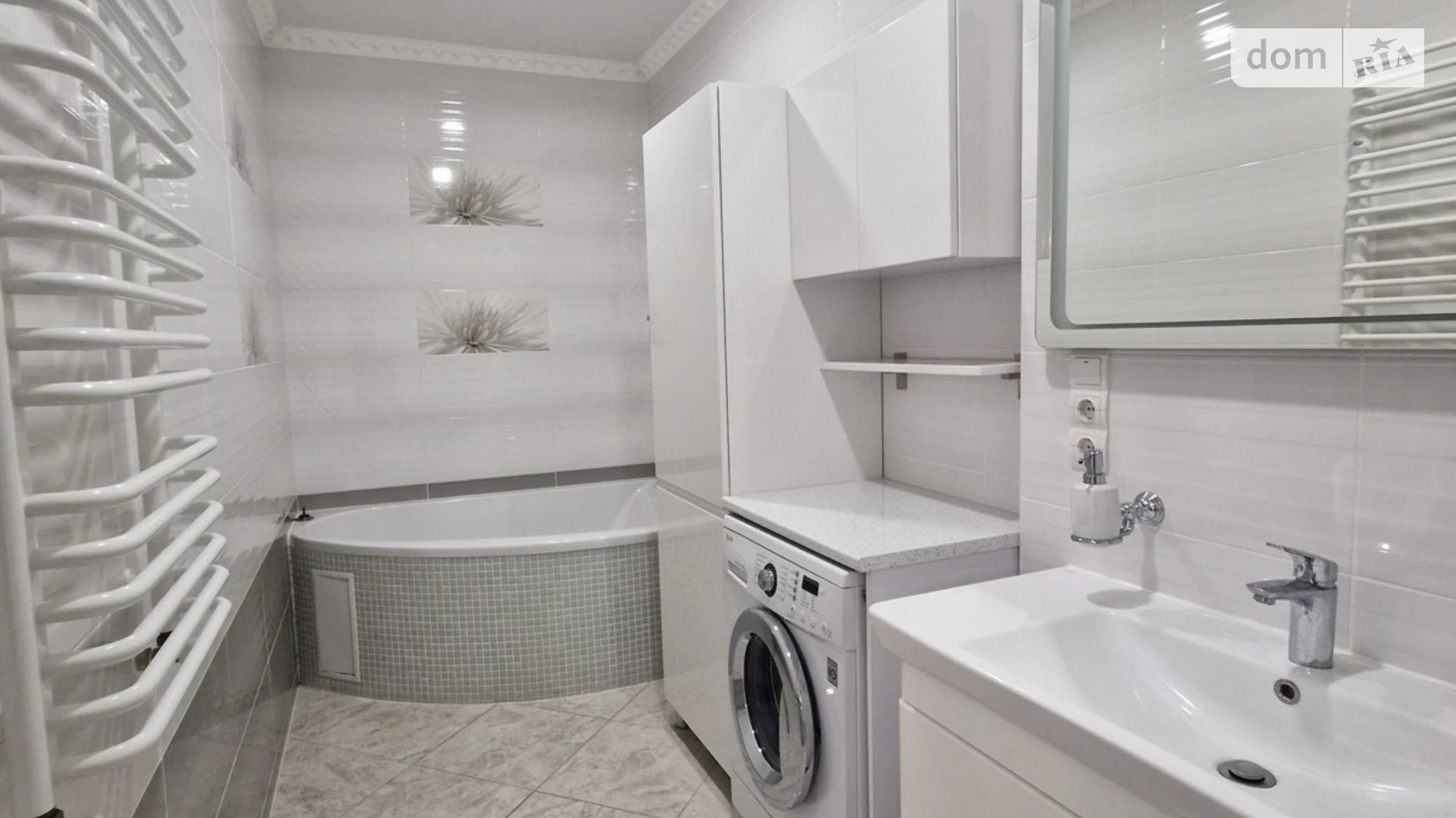 Продается 3-комнатная квартира 104 кв. м в Черновцах, ул. Каспрука Павла, 18 - фото 4