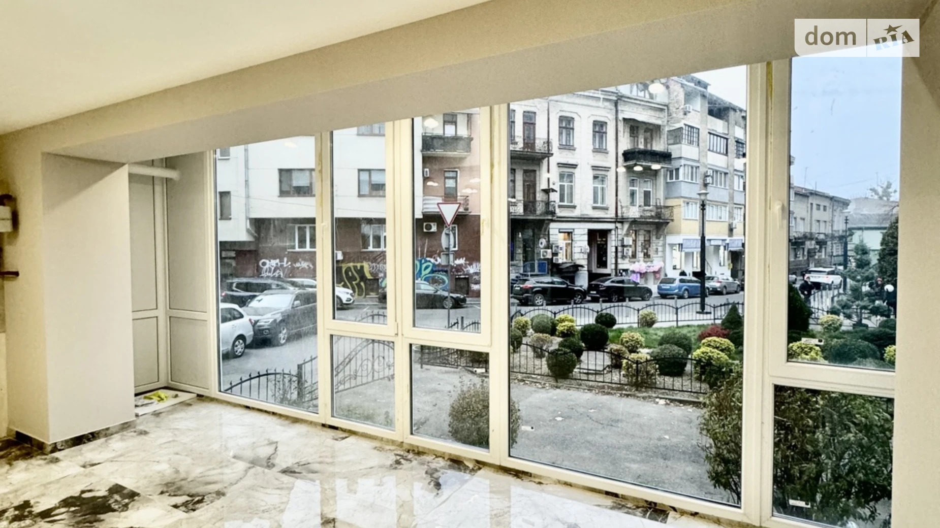 Сдается в аренду офис 60.9 кв. м в бизнес-центре, цена: 700 $ - фото 3