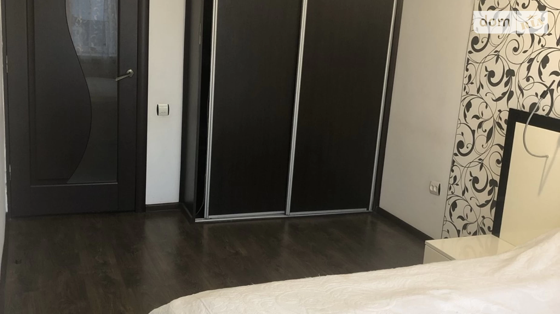 Продается 3-комнатная квартира 67.5 кв. м в Самборе, ул. Коперника, 37 - фото 2