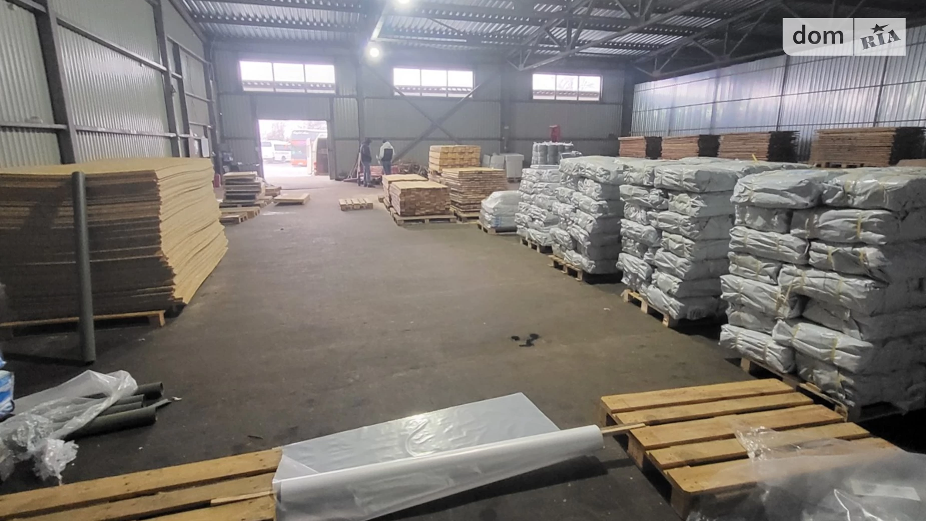 Здається в оренду об'єкт сфери послуг 438.5 кв. м в 1-поверховій будівлі, цена: 39465 грн - фото 2
