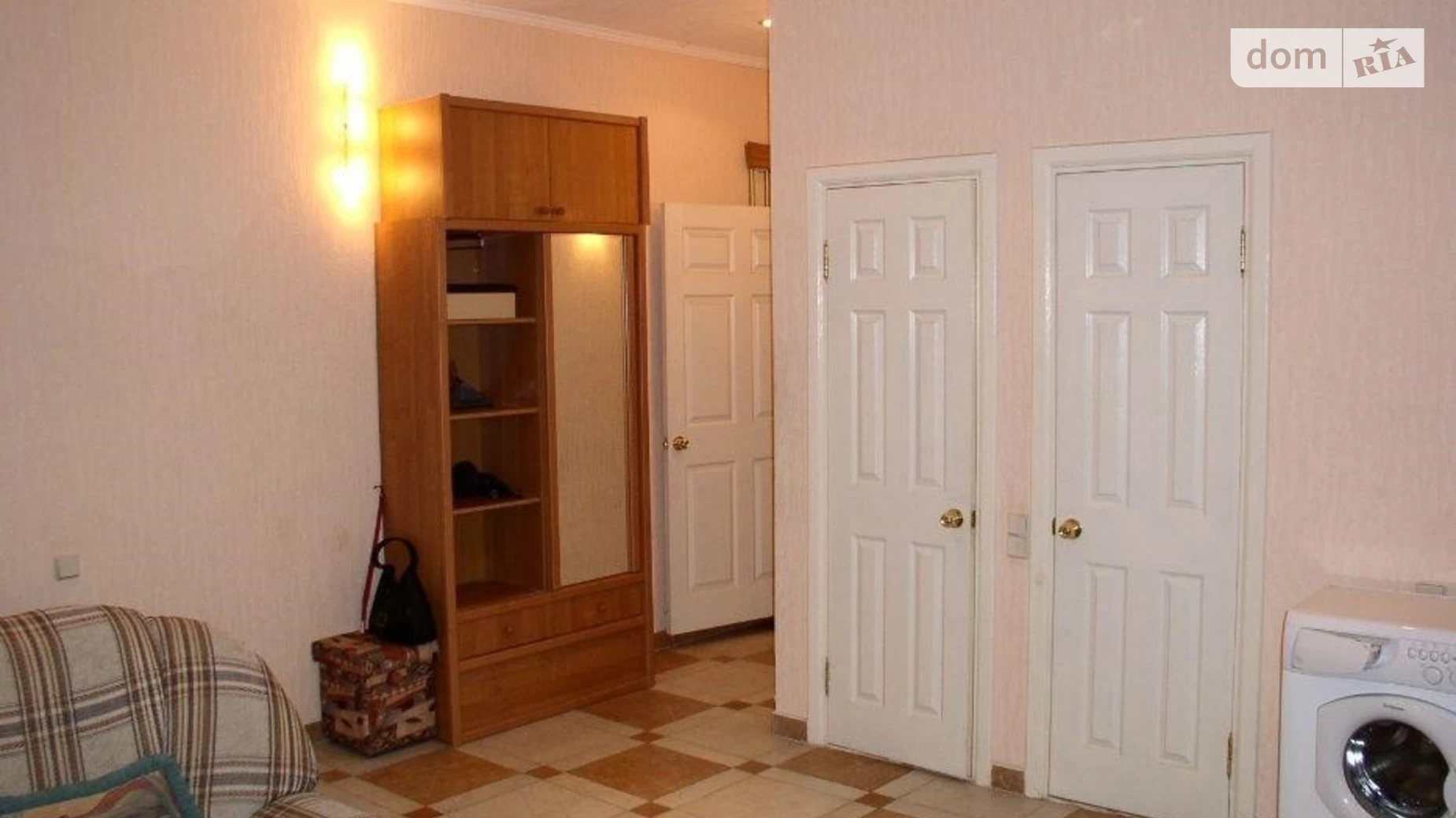 Продается 1-комнатная квартира 55.8 кв. м в Киеве, ул. Бассейная, 7 - фото 2