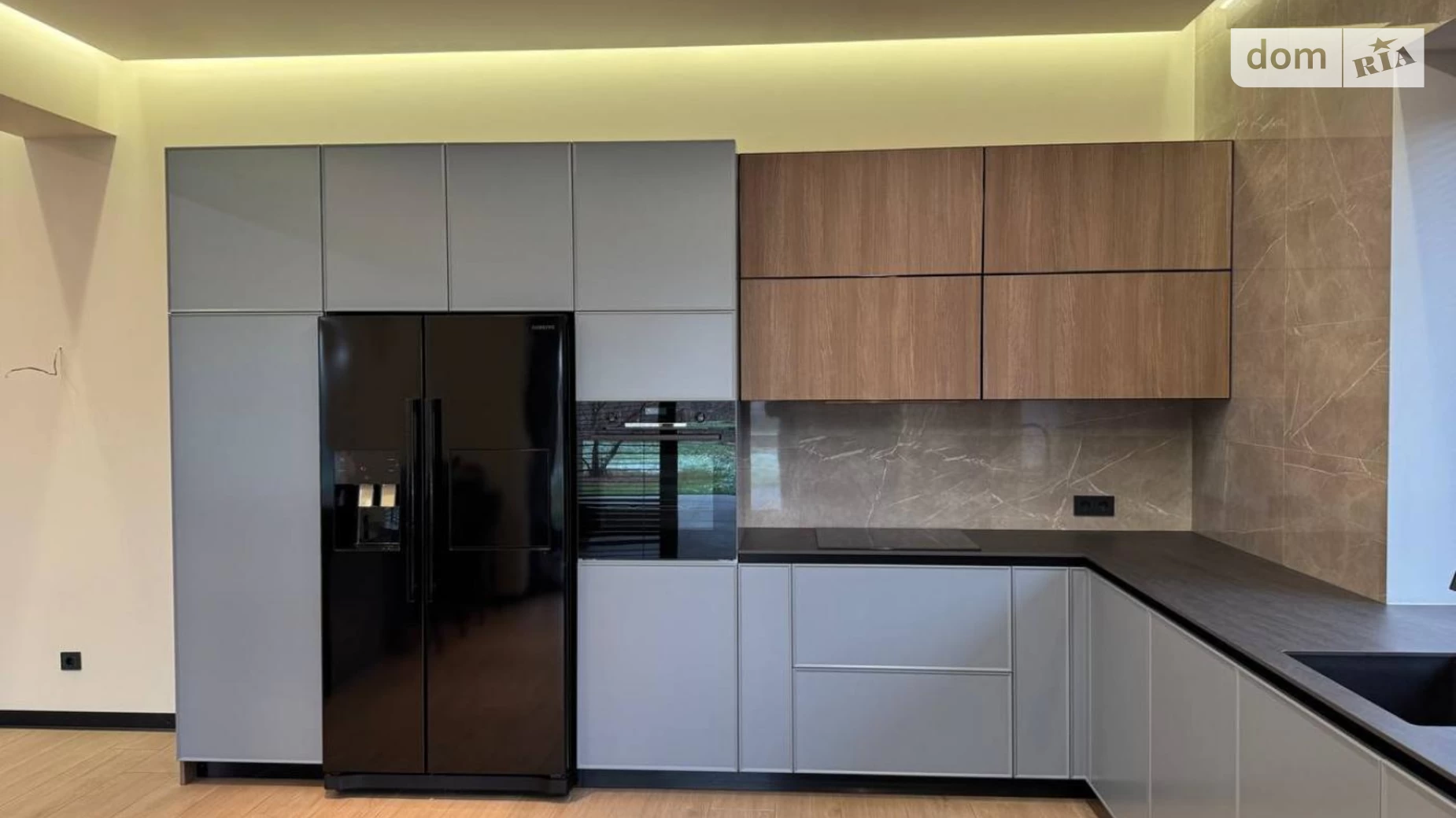 Продается дом на 2 этажа 215 кв. м с бассейном, цена: 690000 $ - фото 5