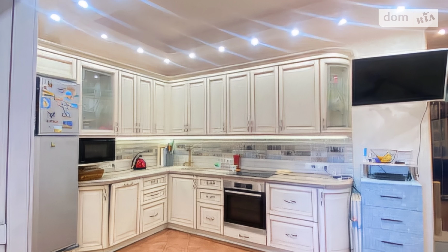 Продается 2-комнатная квартира 76 кв. м в Одессе, ул. Балковская - фото 2