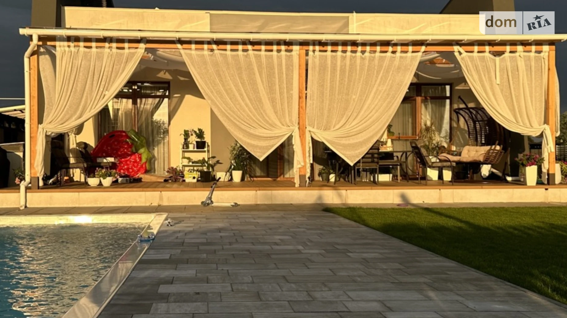 Продается одноэтажный дом 141 кв. м с бассейном, цена: 550000 $ - фото 3