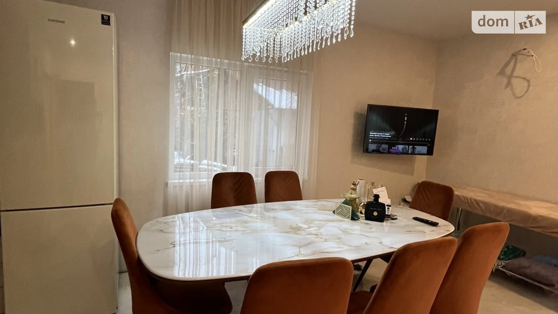 Продается дом на 2 этажа 120 кв. м с садом, цена: 138000 $ - фото 2