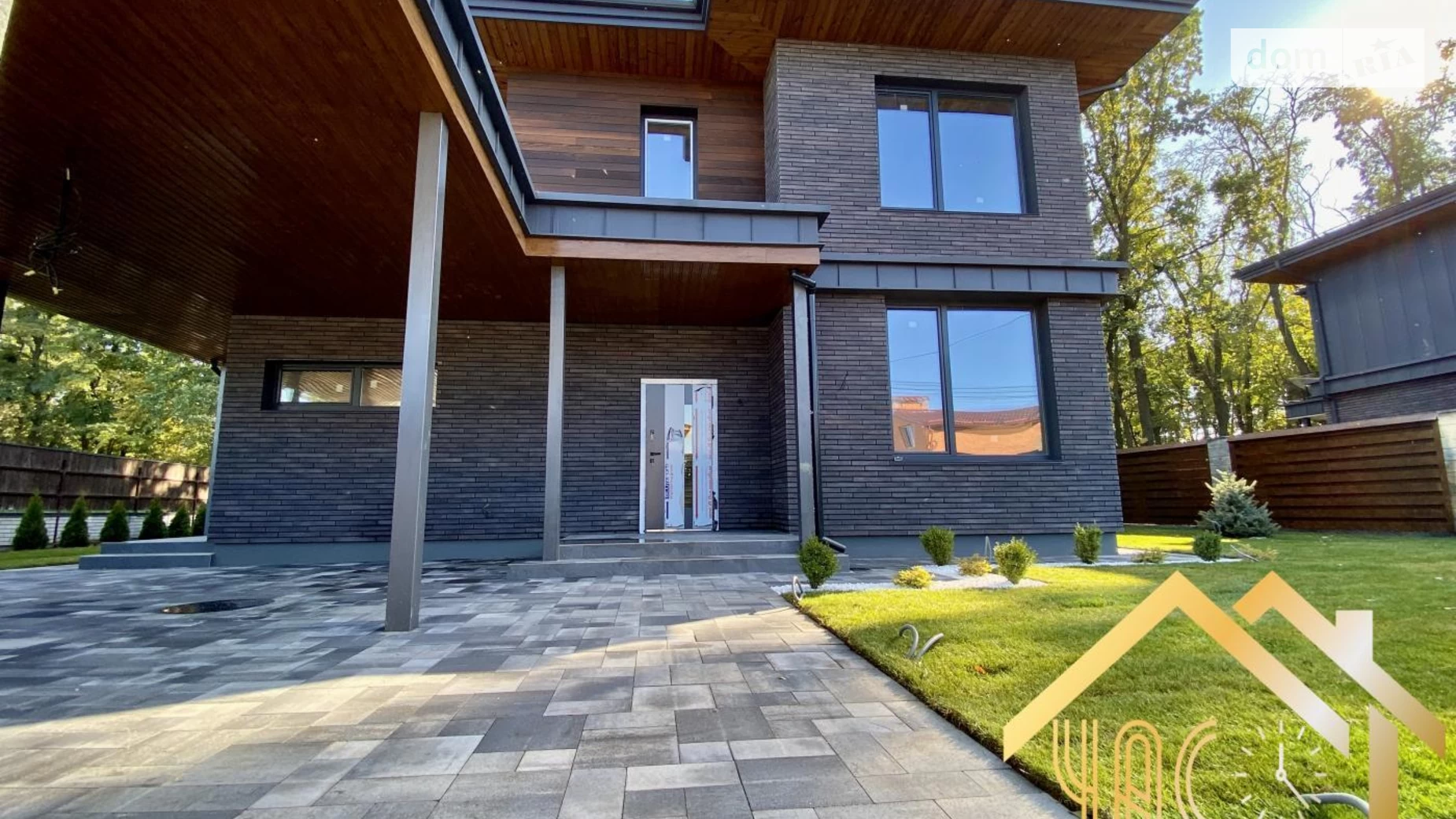 Продается дом на 2 этажа 205 кв. м с камином, цена: 490000 $ - фото 3