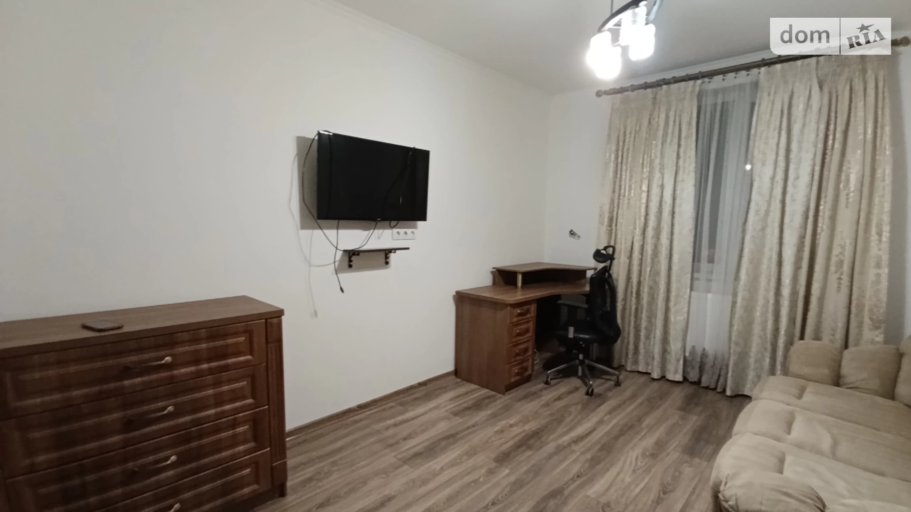 Продается 2-комнатная квартира 58 кв. м в Ивано-Франковске, ул. Симоненко Василия, 31 - фото 4