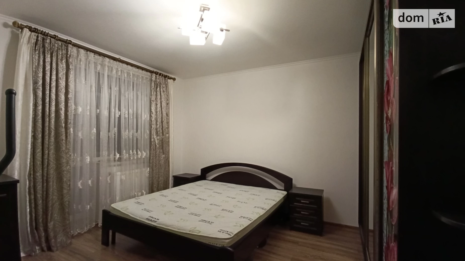 Продается 2-комнатная квартира 58 кв. м в Ивано-Франковске, ул. Симоненко Василия, 31 - фото 3