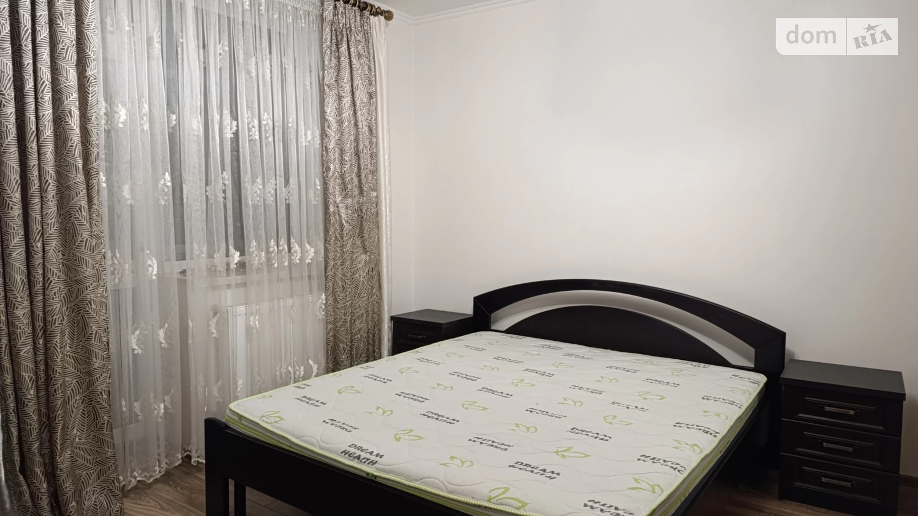 Продается 2-комнатная квартира 58 кв. м в Ивано-Франковске, ул. Симоненко Василия, 31 - фото 2