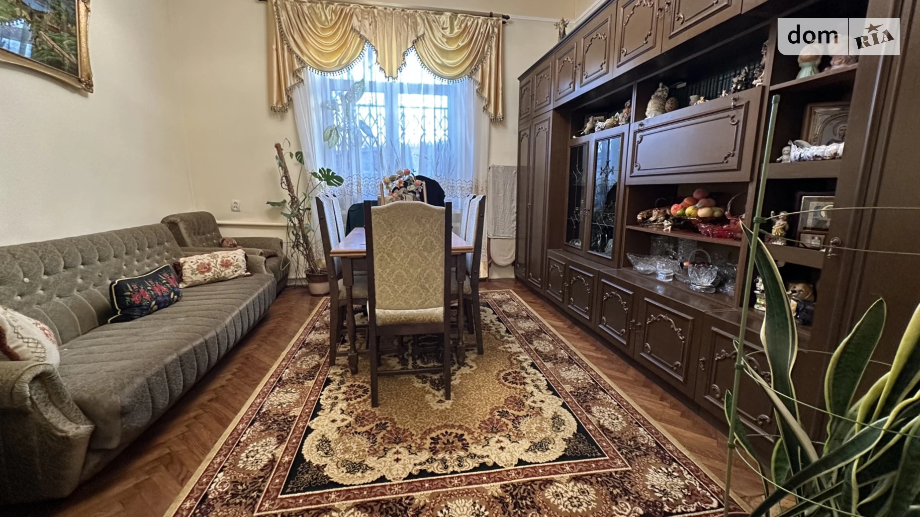 Продается дом на 2 этажа 212 кв. м с гаражом, цена: 320000 $ - фото 2
