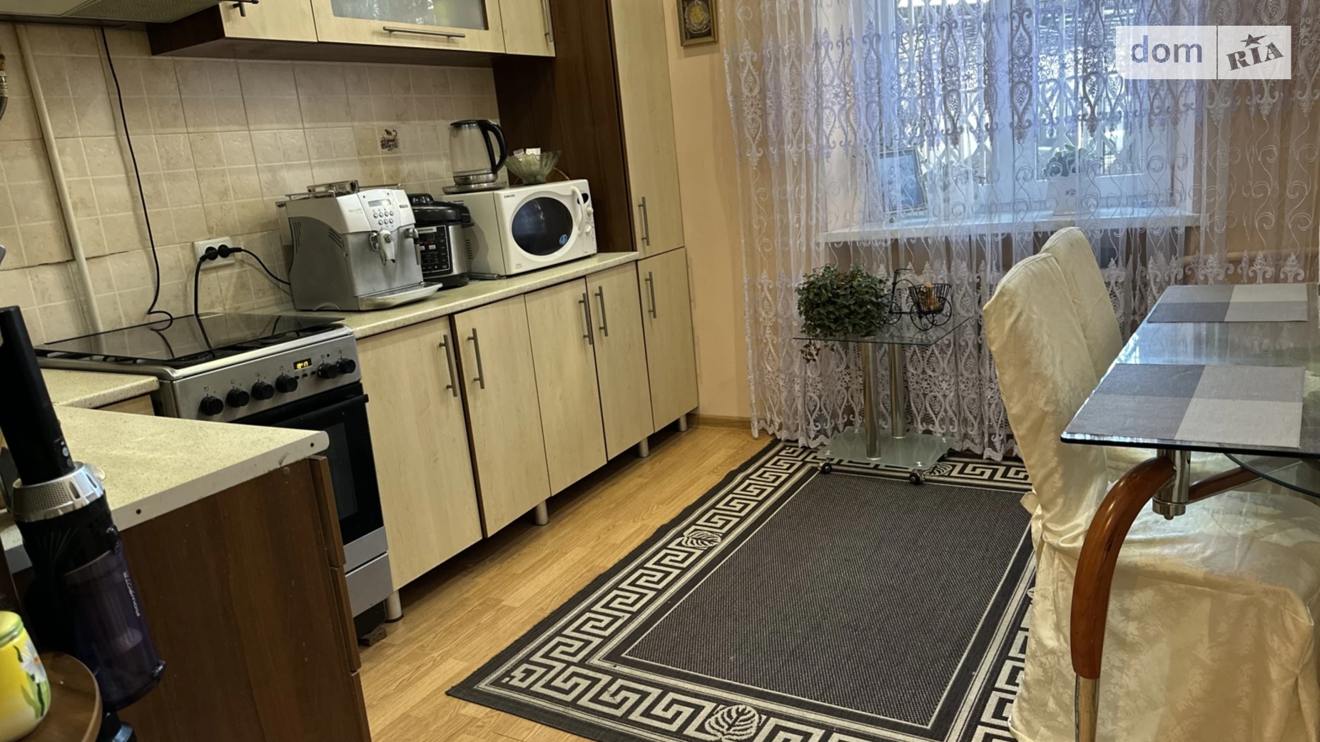 Продается дом на 2 этажа 212 кв. м с гаражом, цена: 320000 $ - фото 5