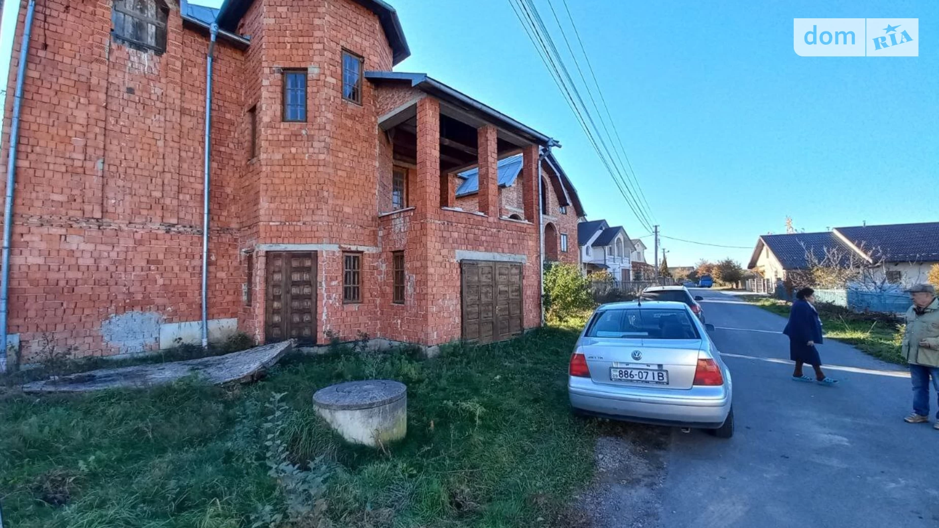 Продается дом на 3 этажа 206 кв. м с балконом, цена: 100000 $ - фото 2