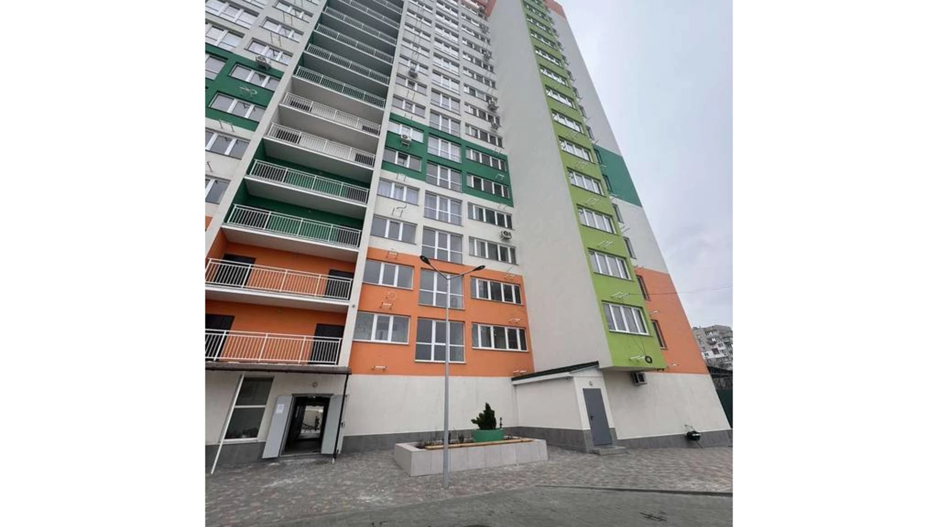 Продается 1-комнатная квартира 38.1 кв. м в Одессе, ул. Бугаевская, 44 - фото 2
