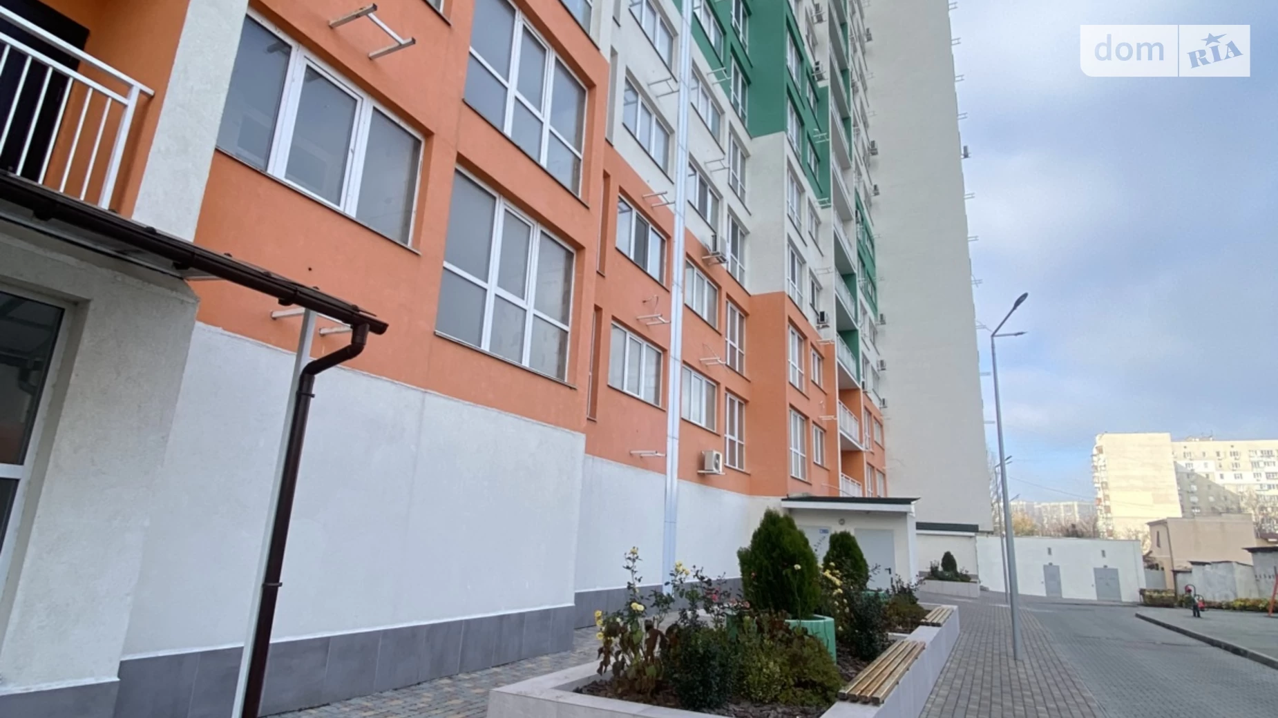 Продается 2-комнатная квартира 53.1 кв. м в Одессе, ул. Бугаевская, 44 - фото 2