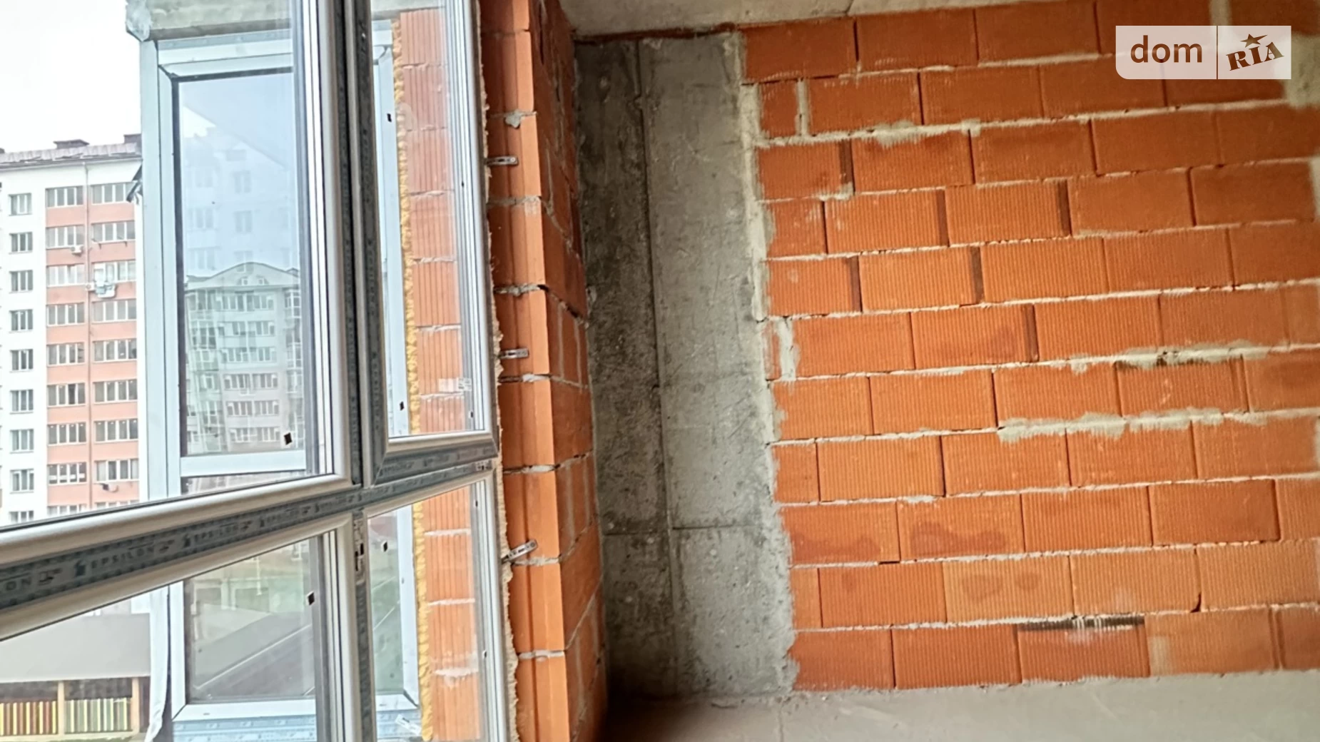 Продается 1-комнатная квартира 42 кв. м в Ивано-Франковске, ул. Химиков, 29 - фото 2