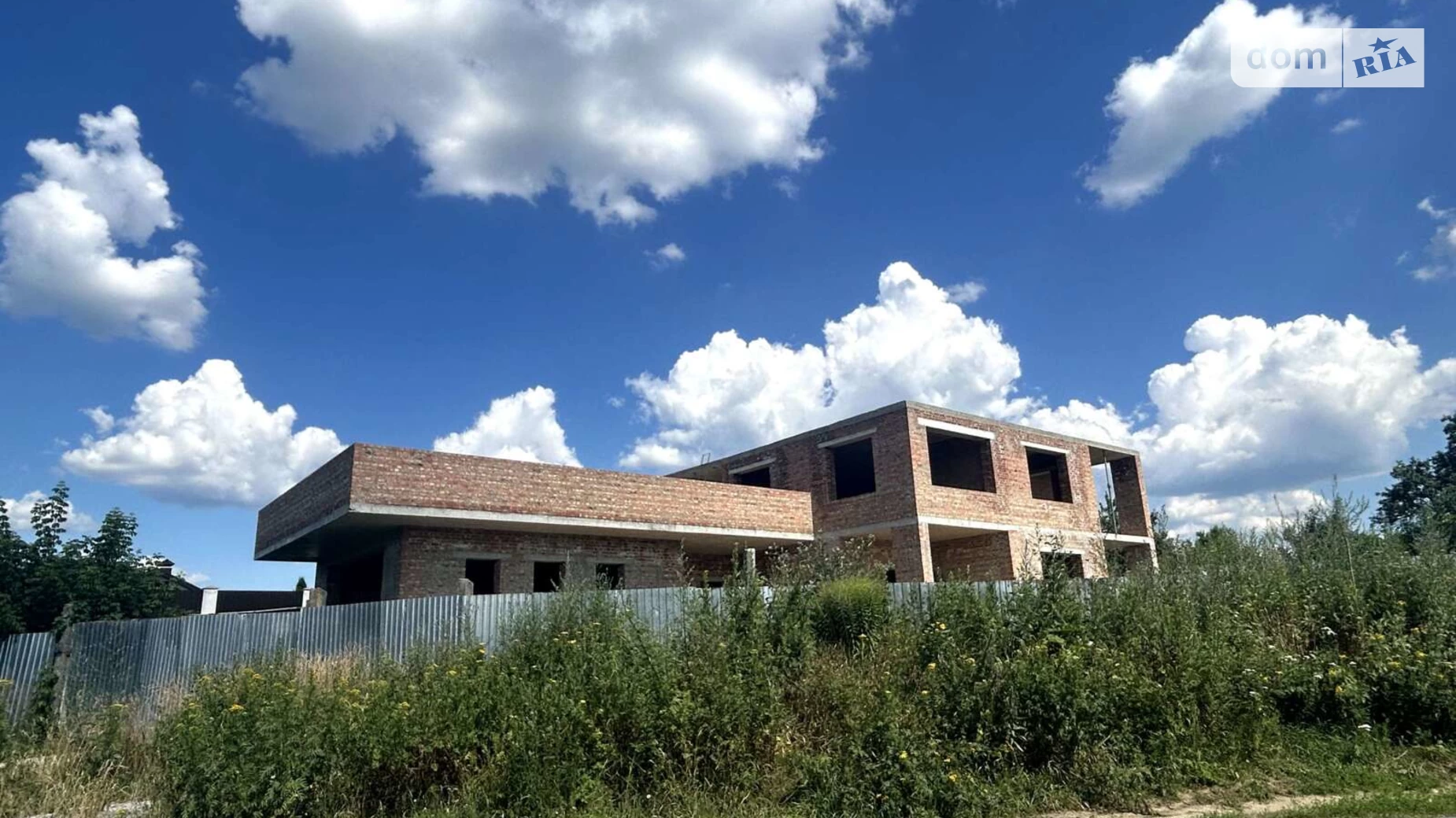Продается дом на 2 этажа 450 кв. м с баней/сауной, цена: 150000 $ - фото 2