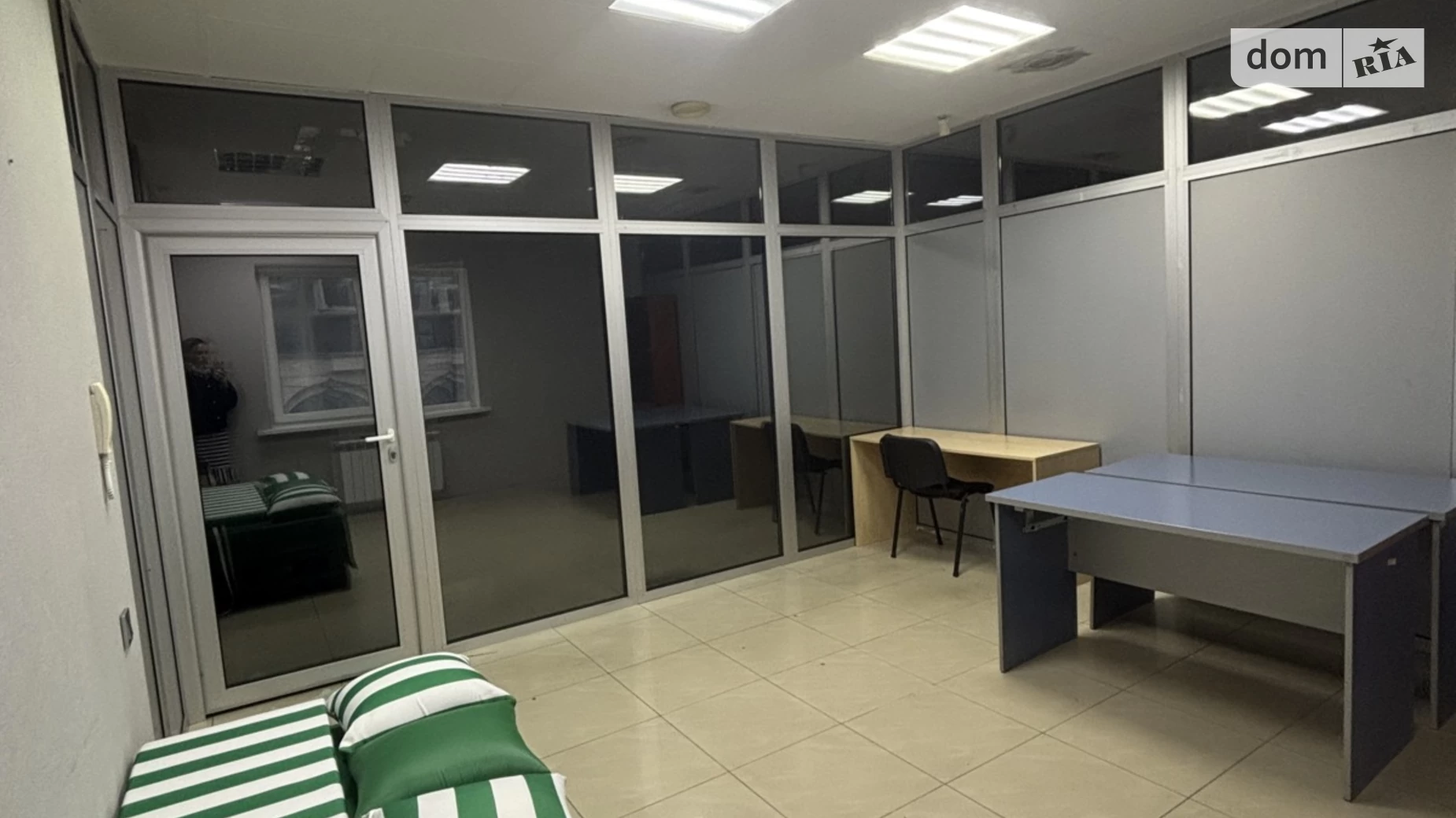 Здається в оренду офіс 18 кв. м в бізнес-центрі, цена: 5000 грн - фото 2