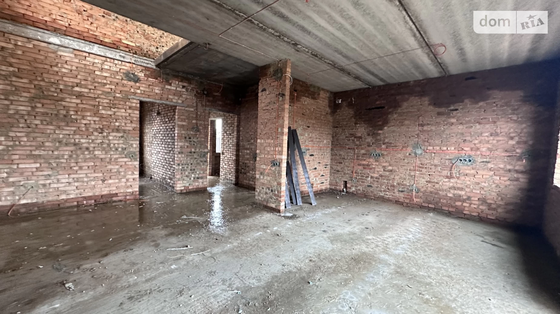Продается дом на 2 этажа 125 кв. м с подвалом, цена: 85000 $ - фото 4