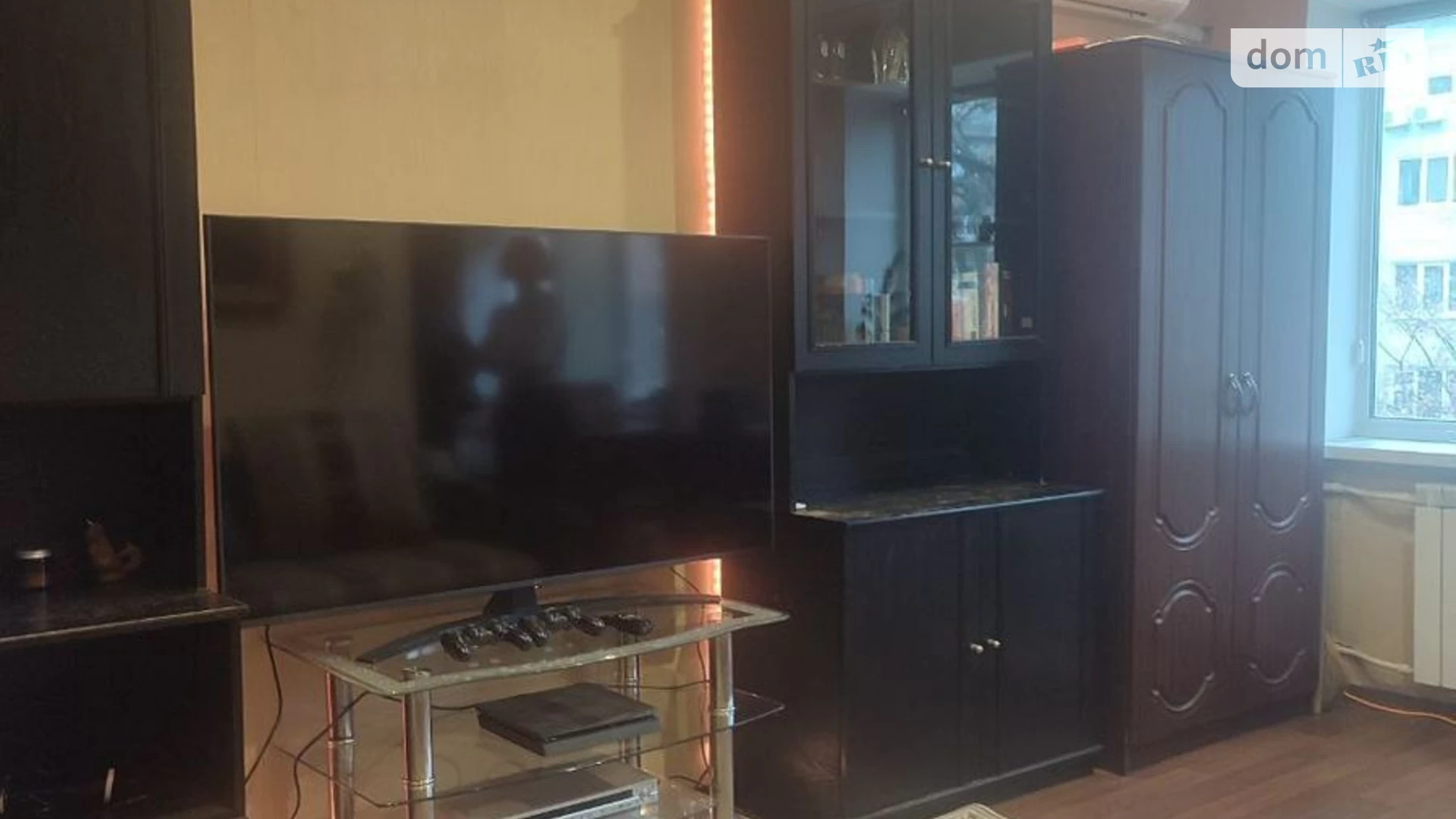 Продається 2-кімнатна квартира 45 кв. м у Києві, вул. Салютна, 27 - фото 2