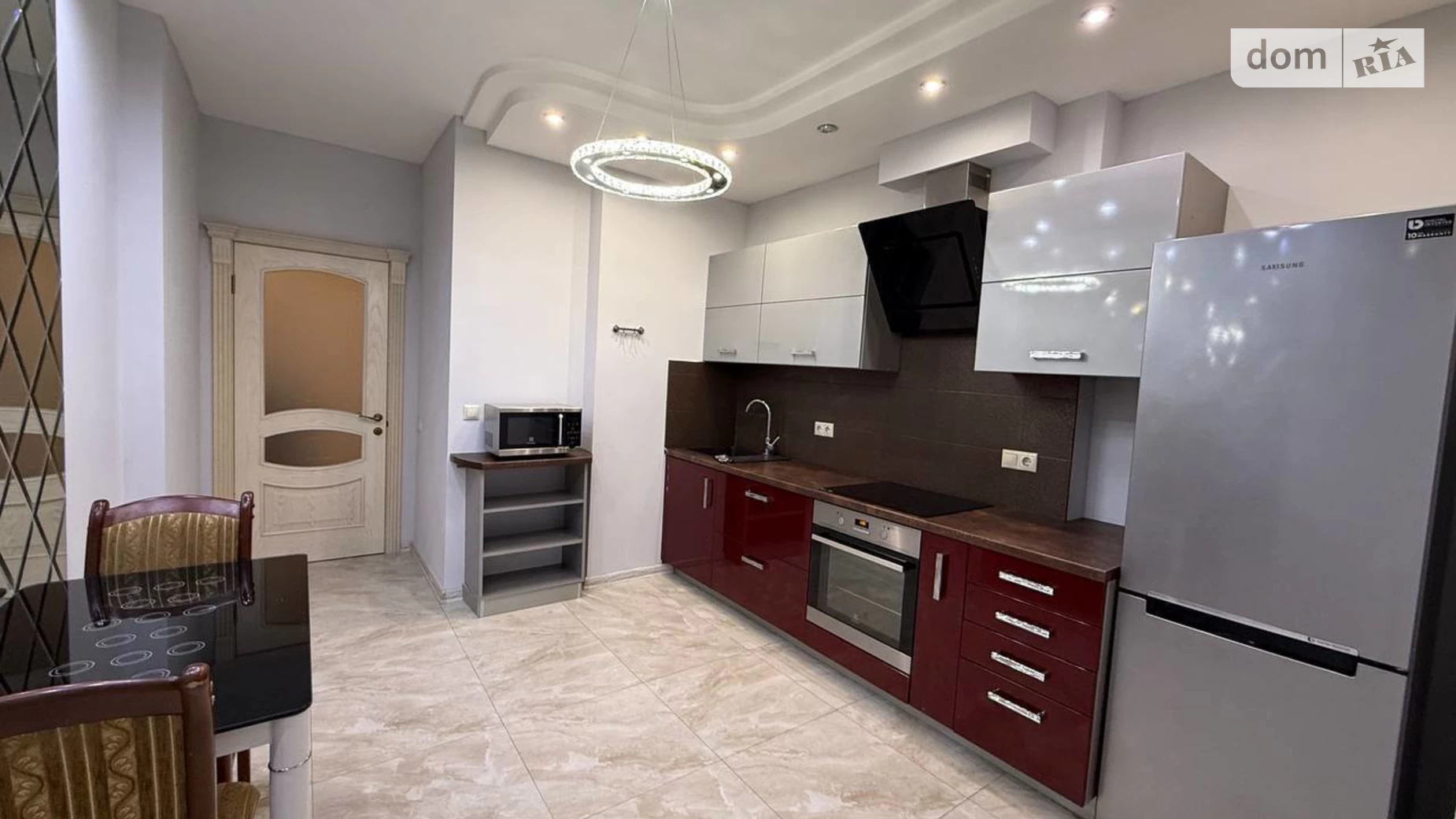 Продается 1-комнатная квартира 48 кв. м в Киеве, ул. Демеевская, 14 - фото 2