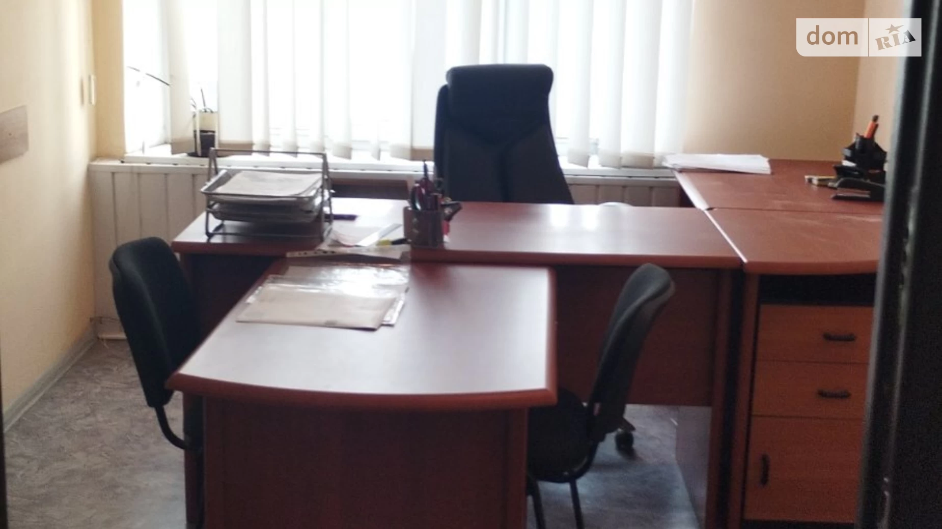 Сдается в аренду офис 11.2 кв. м в бизнес-центре, цена: 4500 грн - фото 2