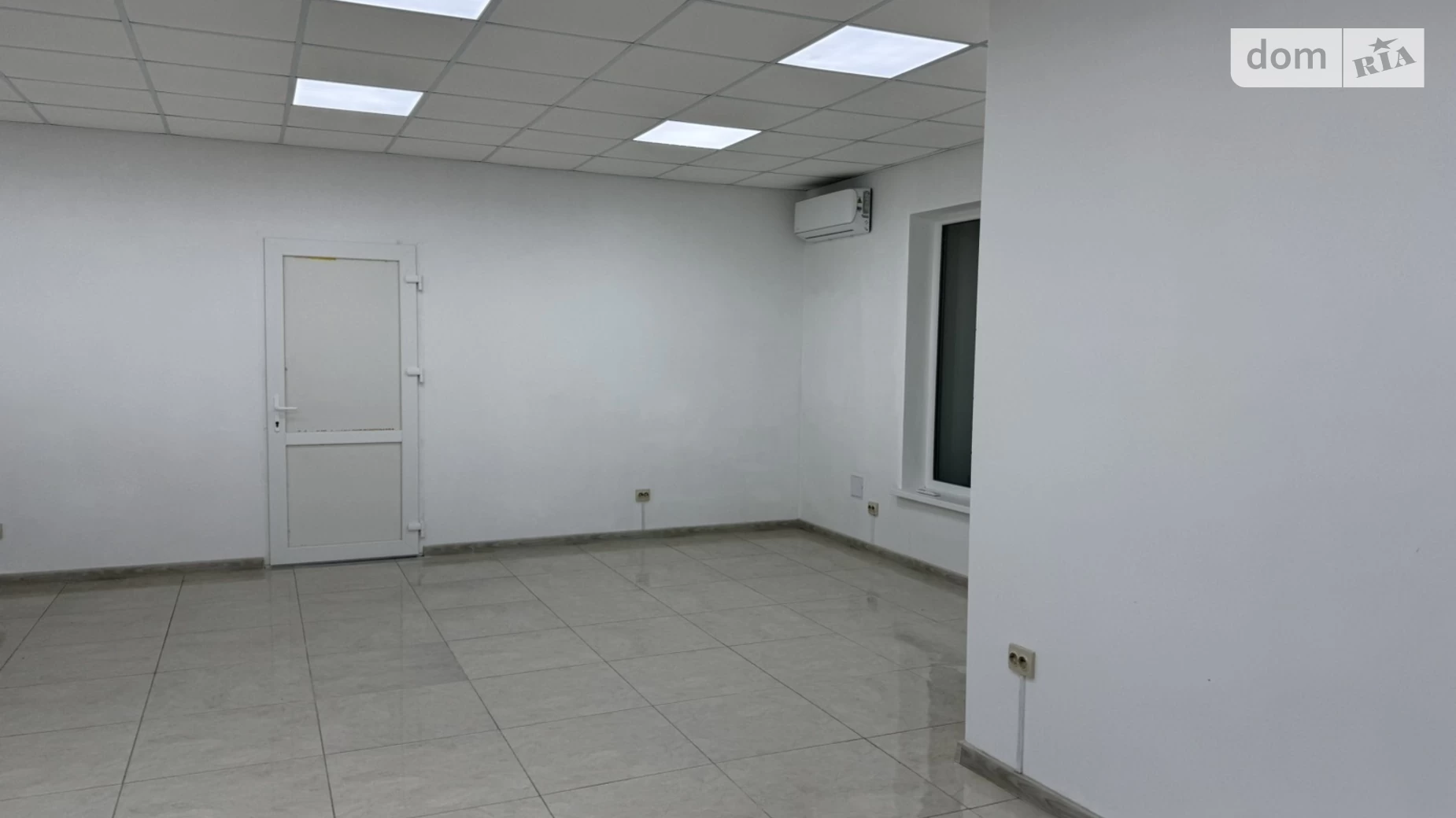 Сдается в аренду офис 45 кв. м в бизнес-центре, цена: 8000 грн - фото 4
