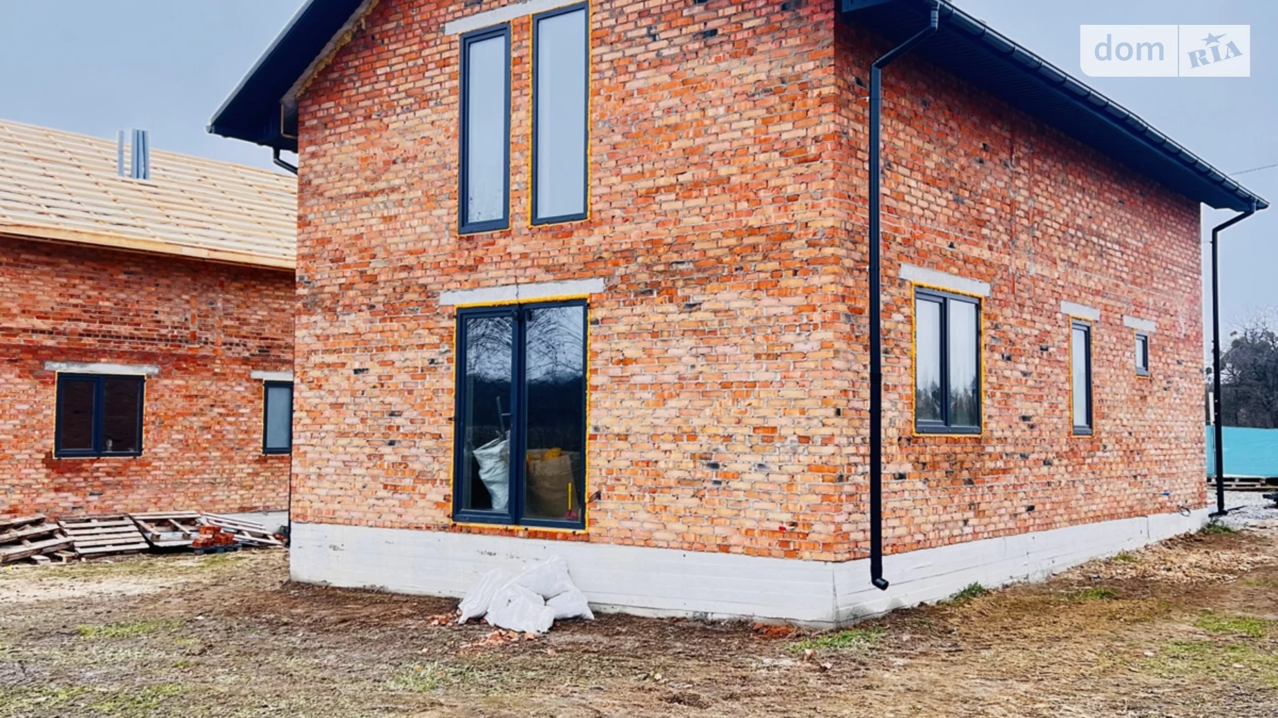 Продается дом на 2 этажа 109 кв. м с террасой, цена: 66000 $ - фото 2
