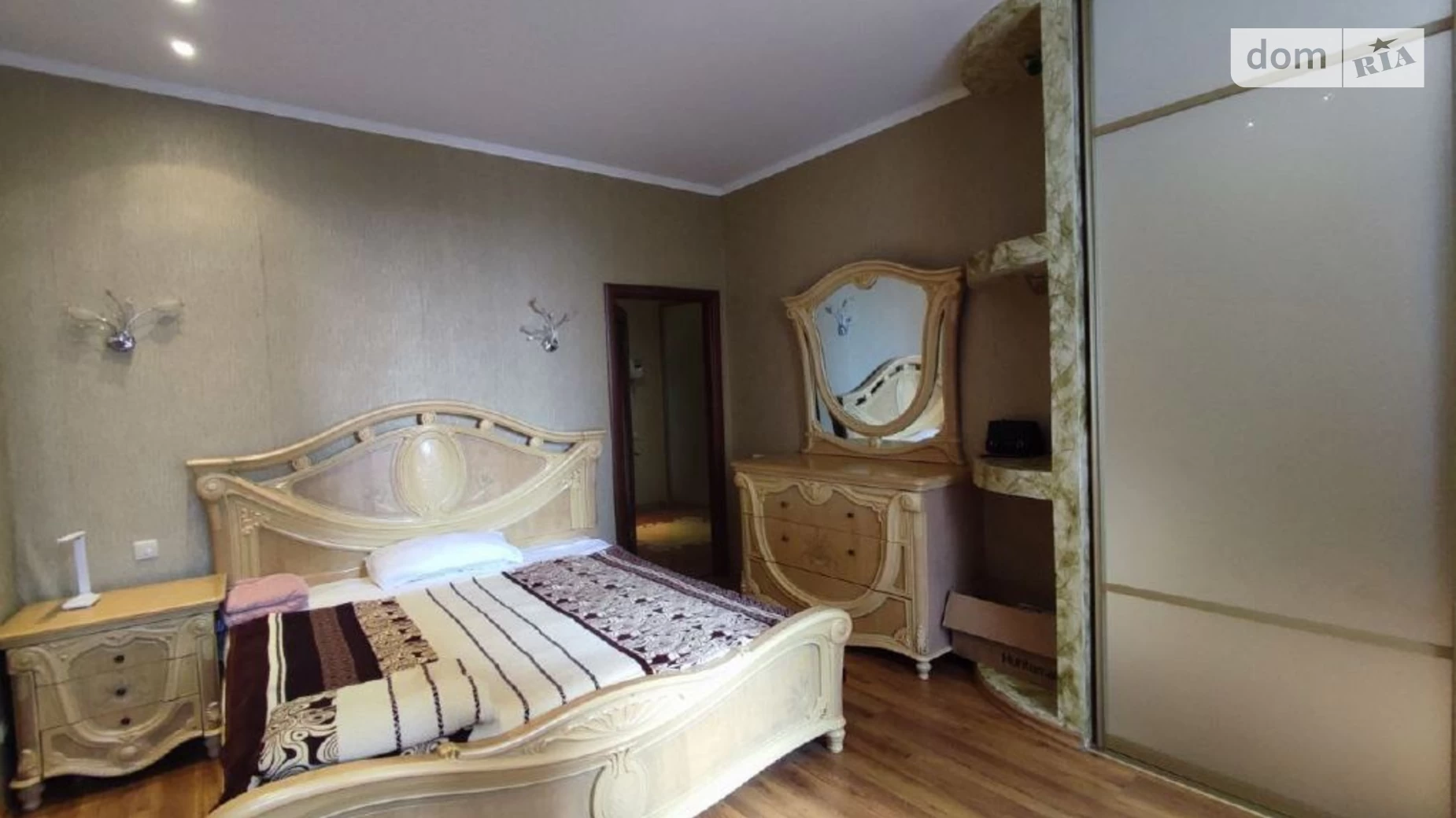 Продається 1-кімнатна квартира 68.6 кв. м у Одесі, вул. Середньофонтанська - фото 3