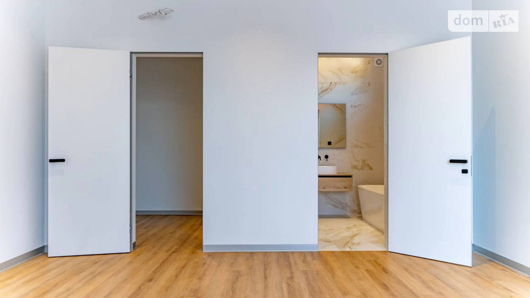 Продается дом на 2 этажа 210 кв. м с мансардой, цена: 435000 $ - фото 2