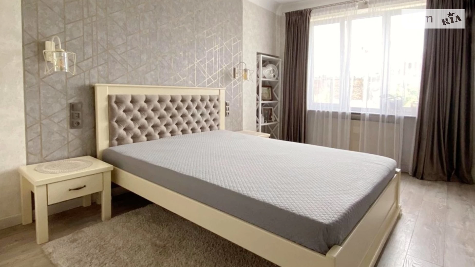 Продается 3-комнатная квартира 100.3 кв. м в Львове, ул. Ярослава Мудрого - фото 2