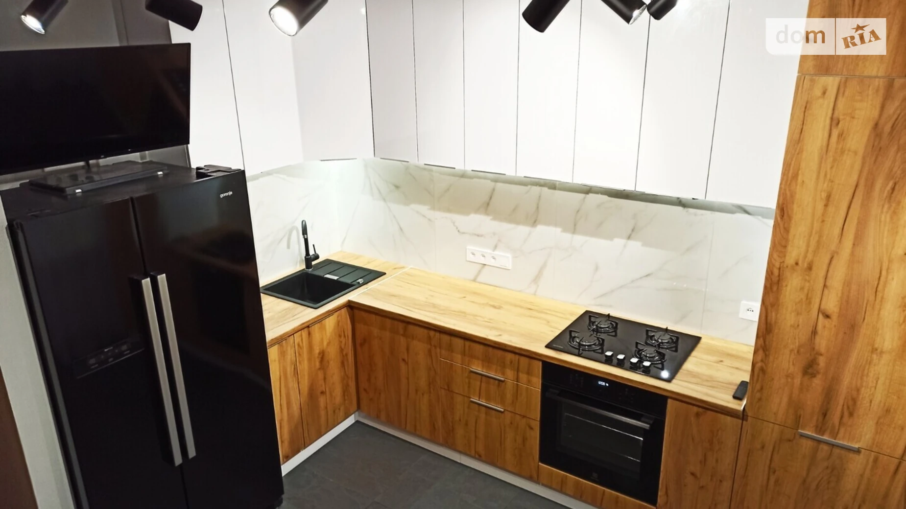 Продается 2-комнатная квартира 65 кв. м в Львове, цена: 117000 $ - фото 2